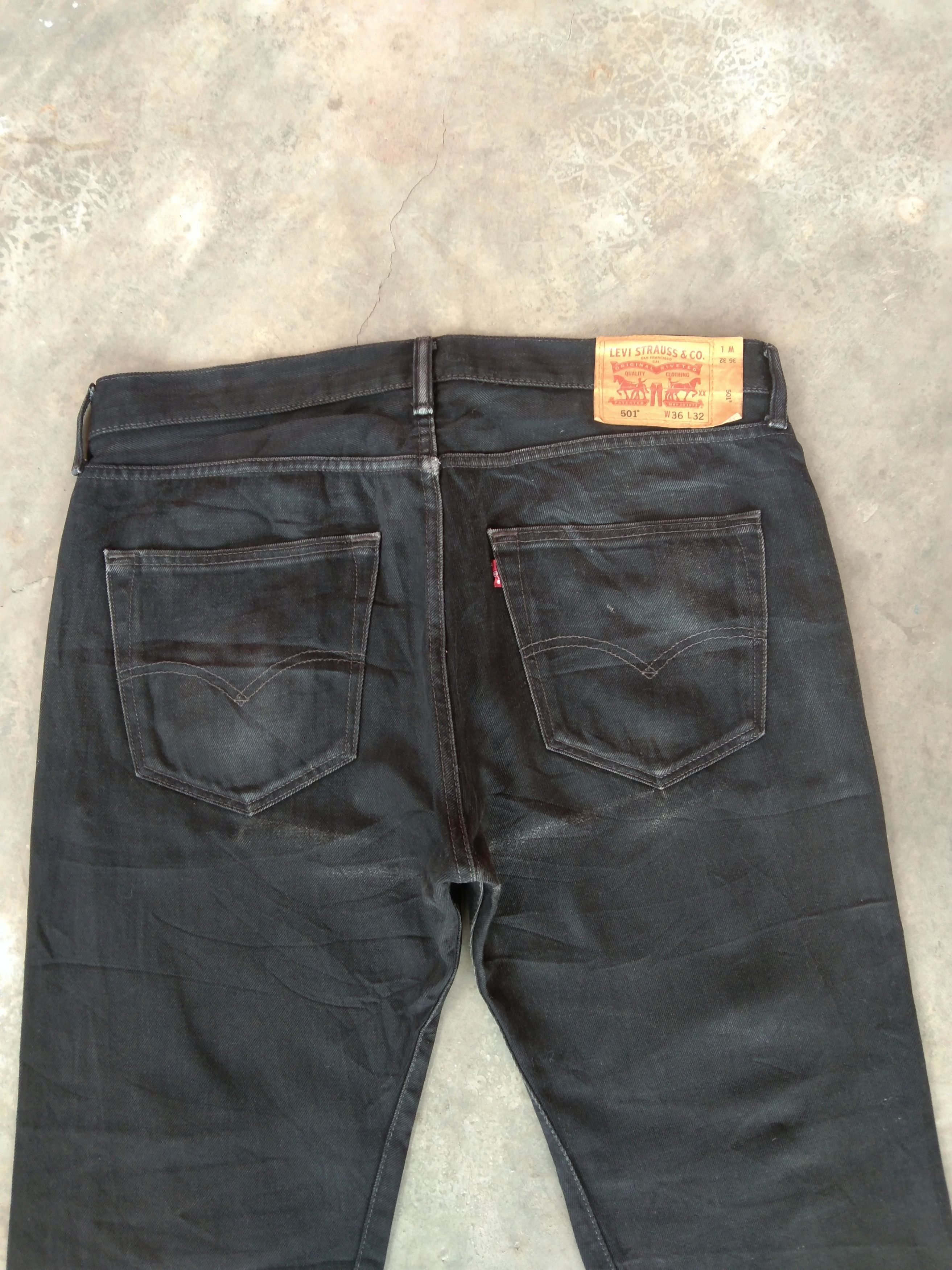 Levi's Vintage Levi's 501 Black Straight Distressed Jeans 38x32 Size US 38 / EU 54 - 5 Thumbnail