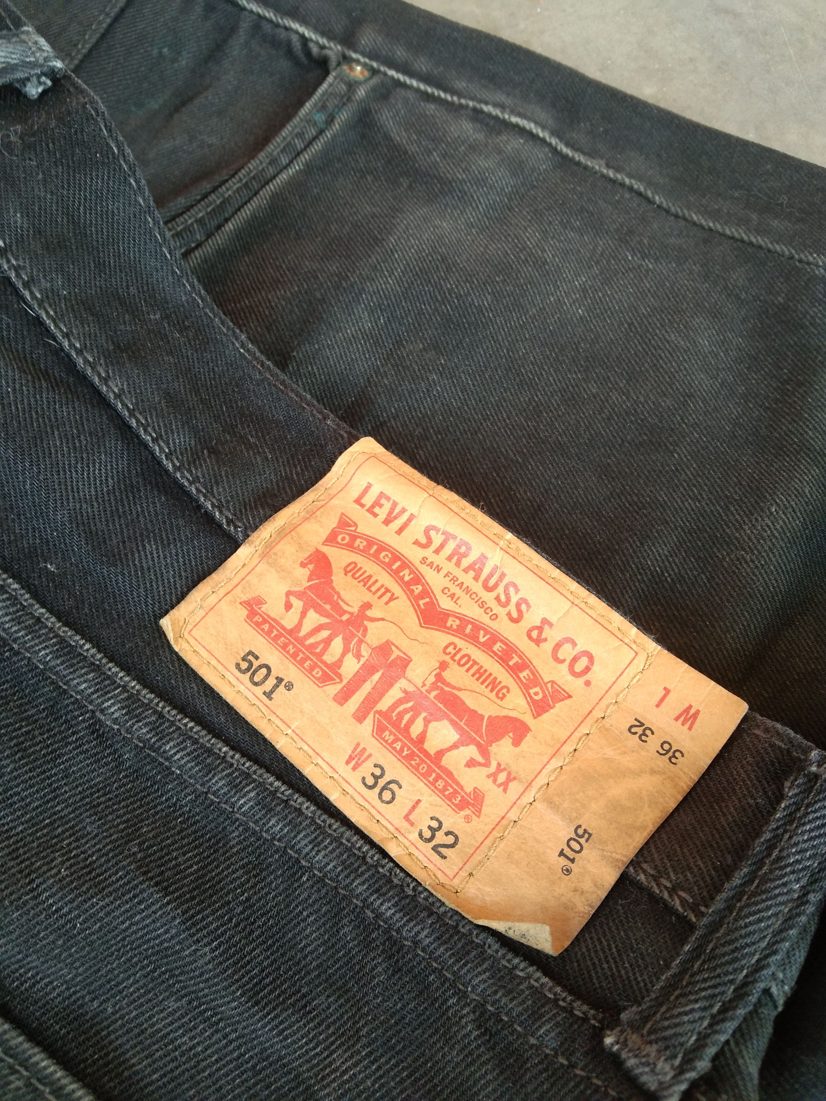 Levi's Vintage Levi's 501 Black Straight Distressed Jeans 38x32 Size US 38 / EU 54 - 4 Thumbnail