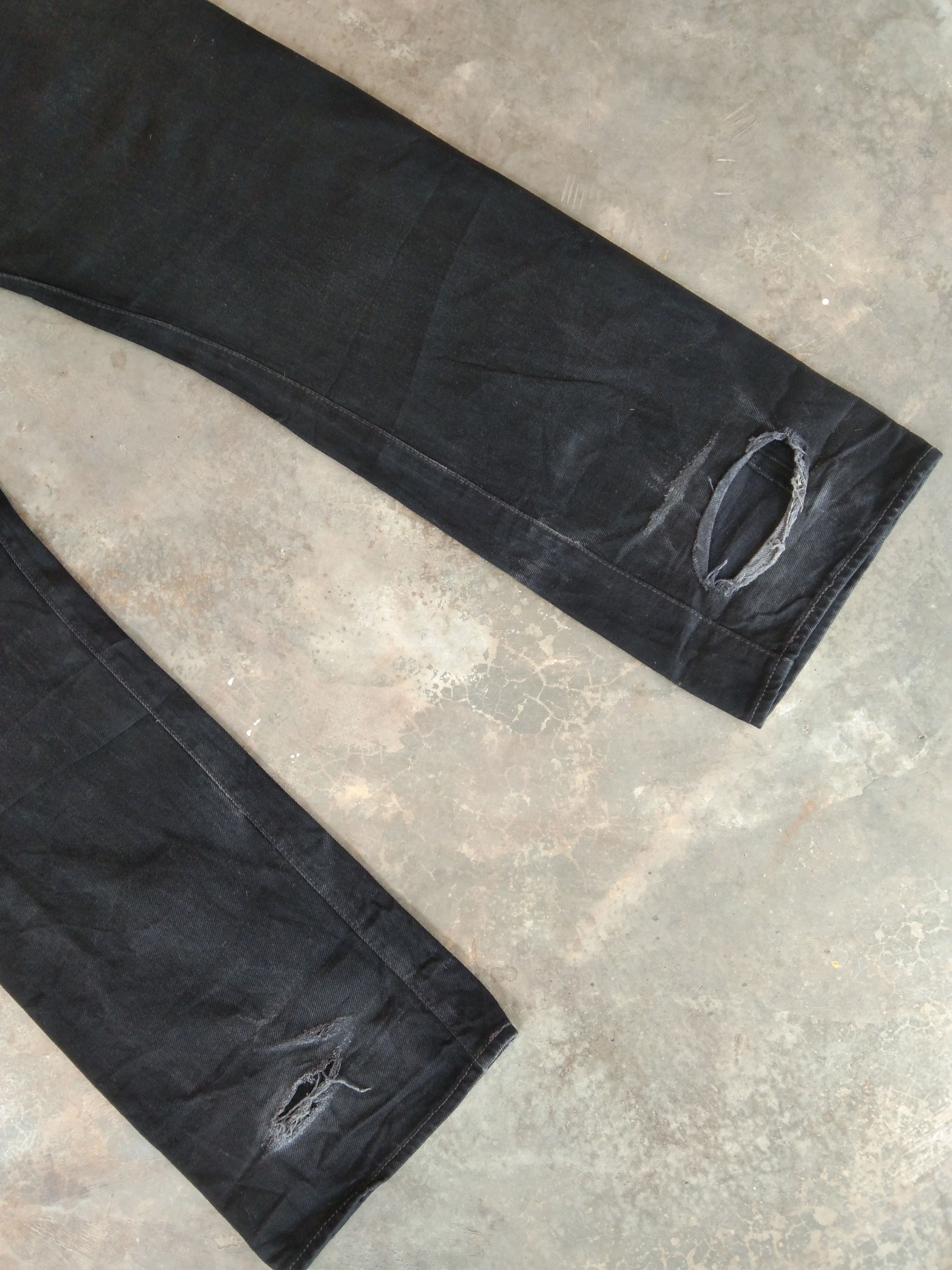 Levi's Vintage Levi's 501 Black Straight Distressed Jeans 38x32 Size US 38 / EU 54 - 3 Thumbnail