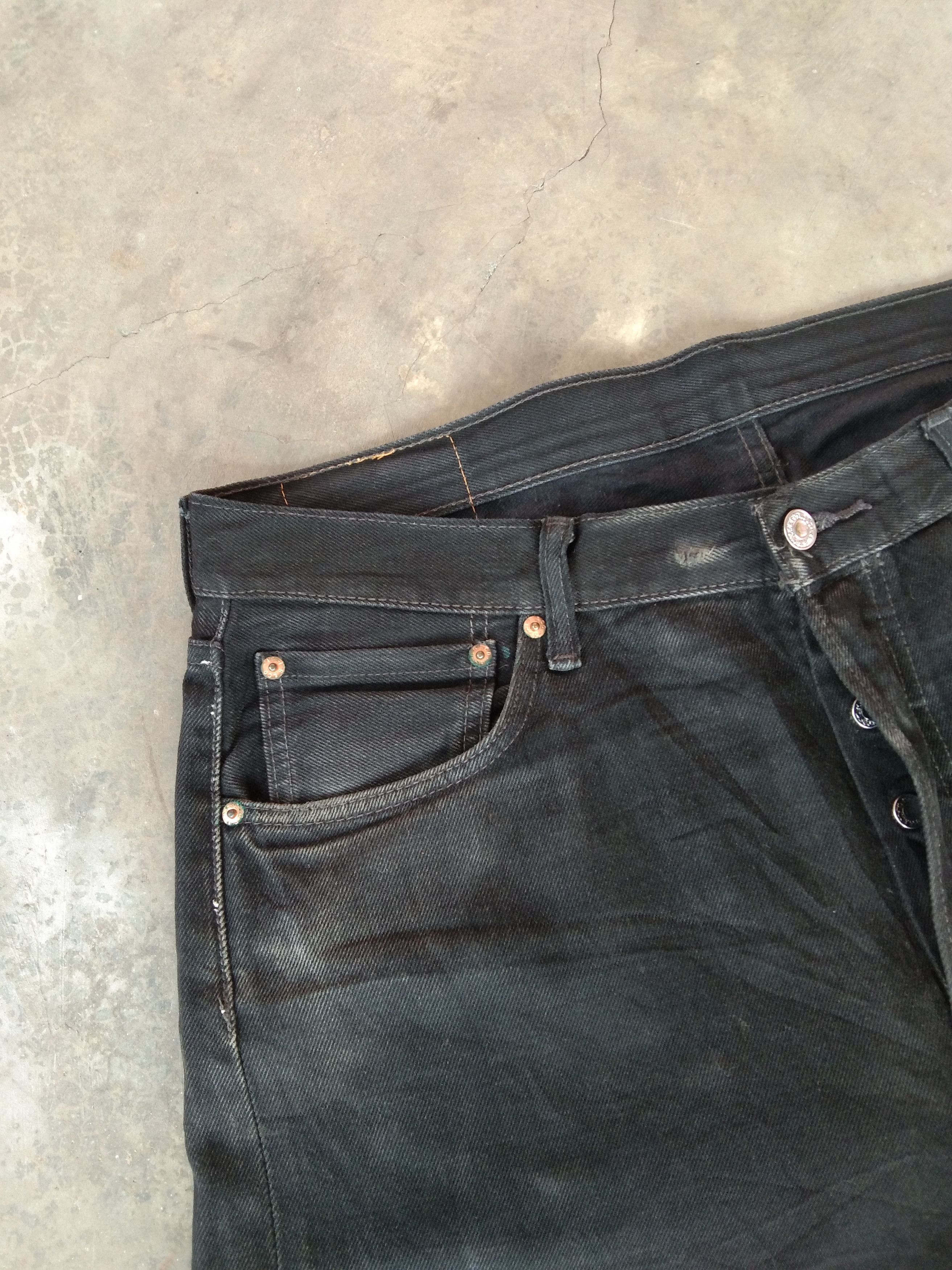 Levi's Vintage Levi's 501 Black Straight Distressed Jeans 38x32 Size US 38 / EU 54 - 7 Thumbnail