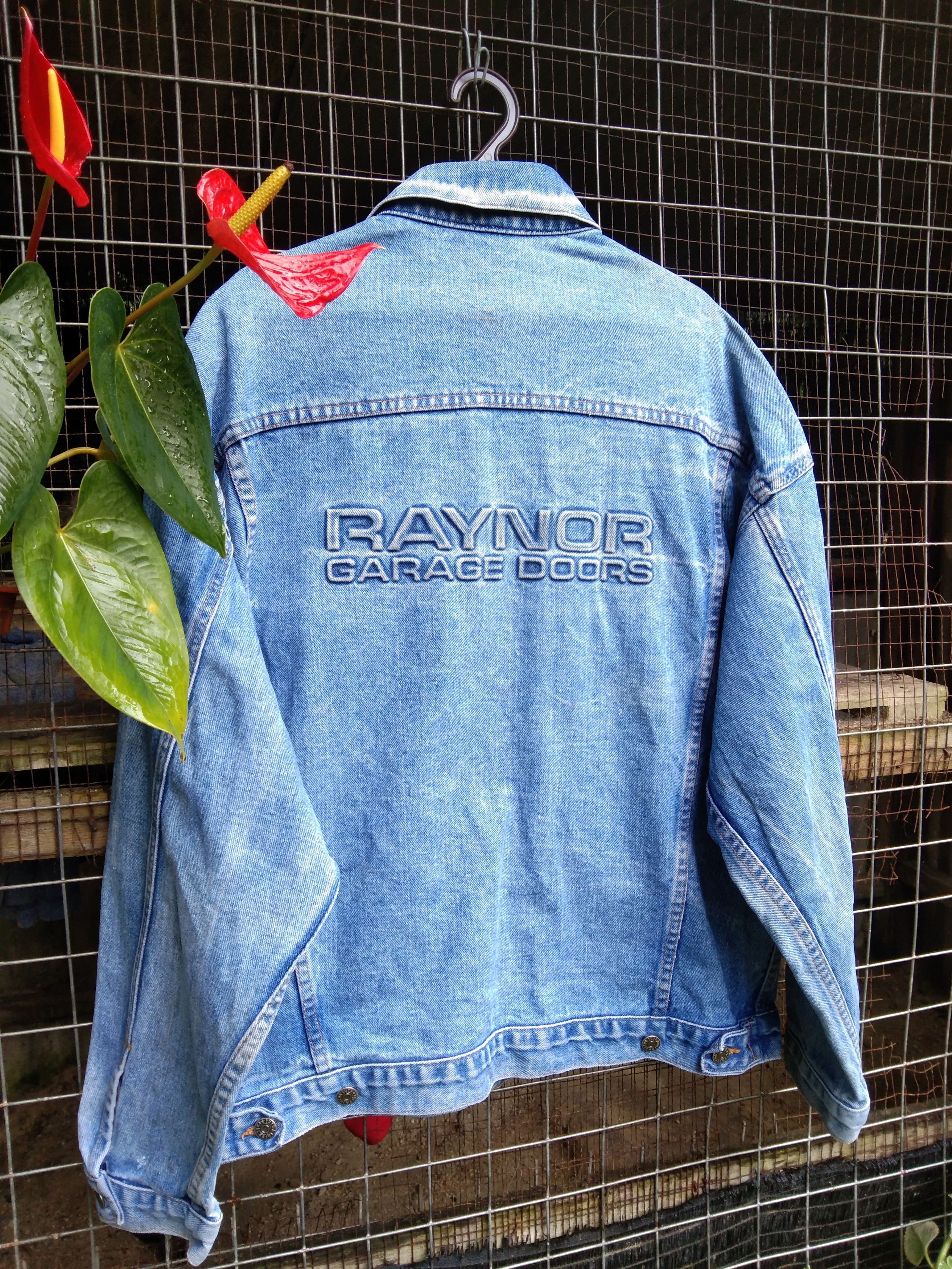 Vintage RAYNOR GARRAGE DOORS DENIM JACKET Size US XL / EU 56 / 4 - 3 Thumbnail