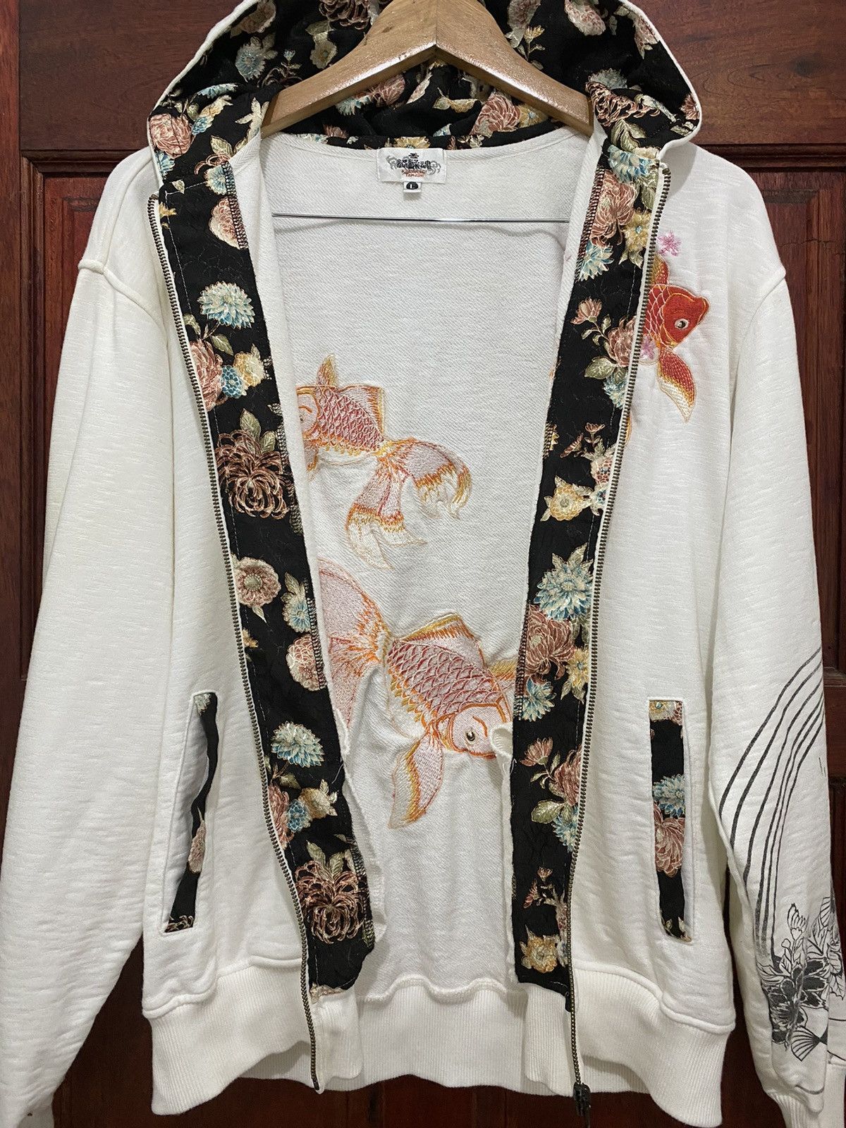 Japanese Brand 🔥Vintage Karakuri Tamashii Embroidery Fish Koi Sweatshirt Size US L / EU 52-54 / 3 - 3 Thumbnail