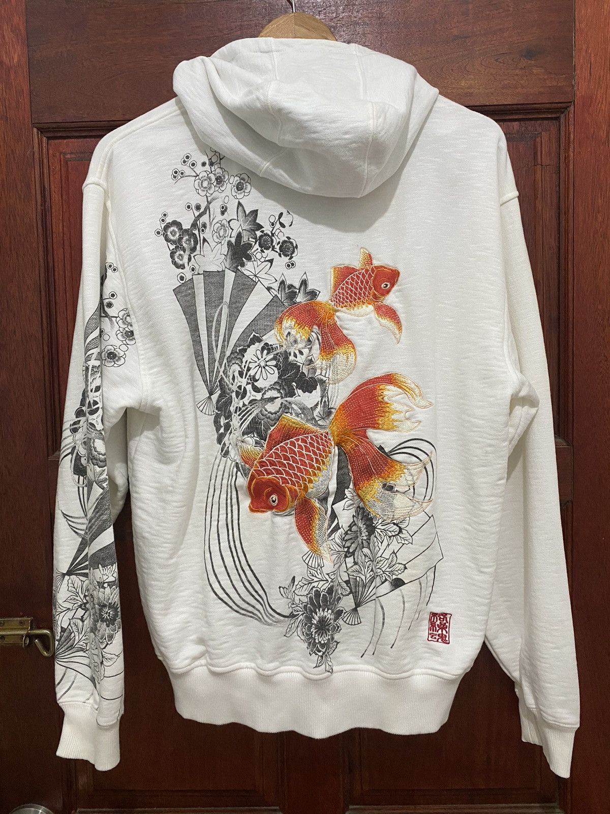 Japanese Brand 🔥Vintage Karakuri Tamashii Embroidery Fish Koi Sweatshirt Size US L / EU 52-54 / 3 - 1 Thumbnail