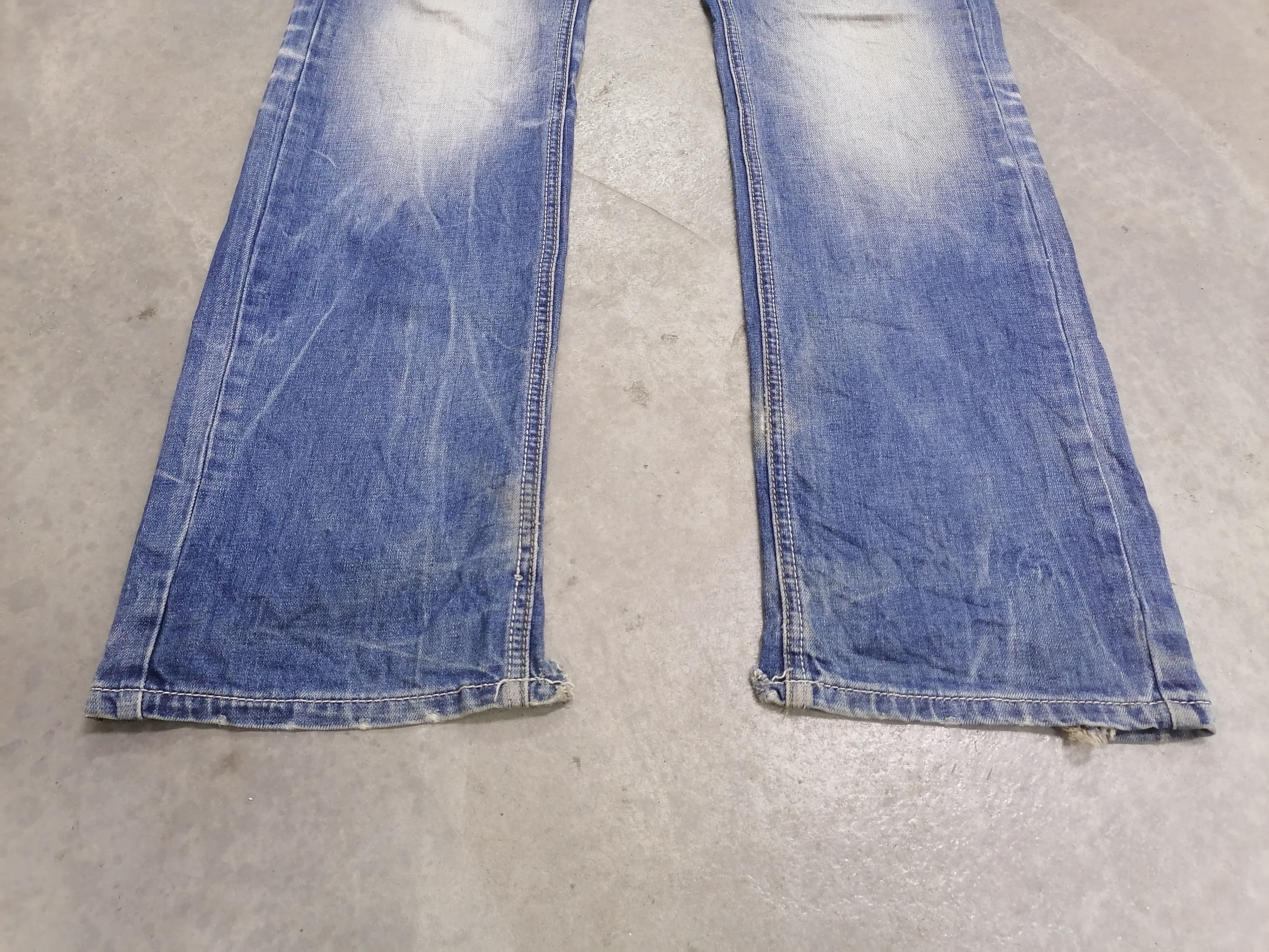 Japanese Brand 🔥Fishbone Faded Wash Distressed Denim Pants⚡⚡⚡ Size US 32 / EU 48 - 3 Thumbnail