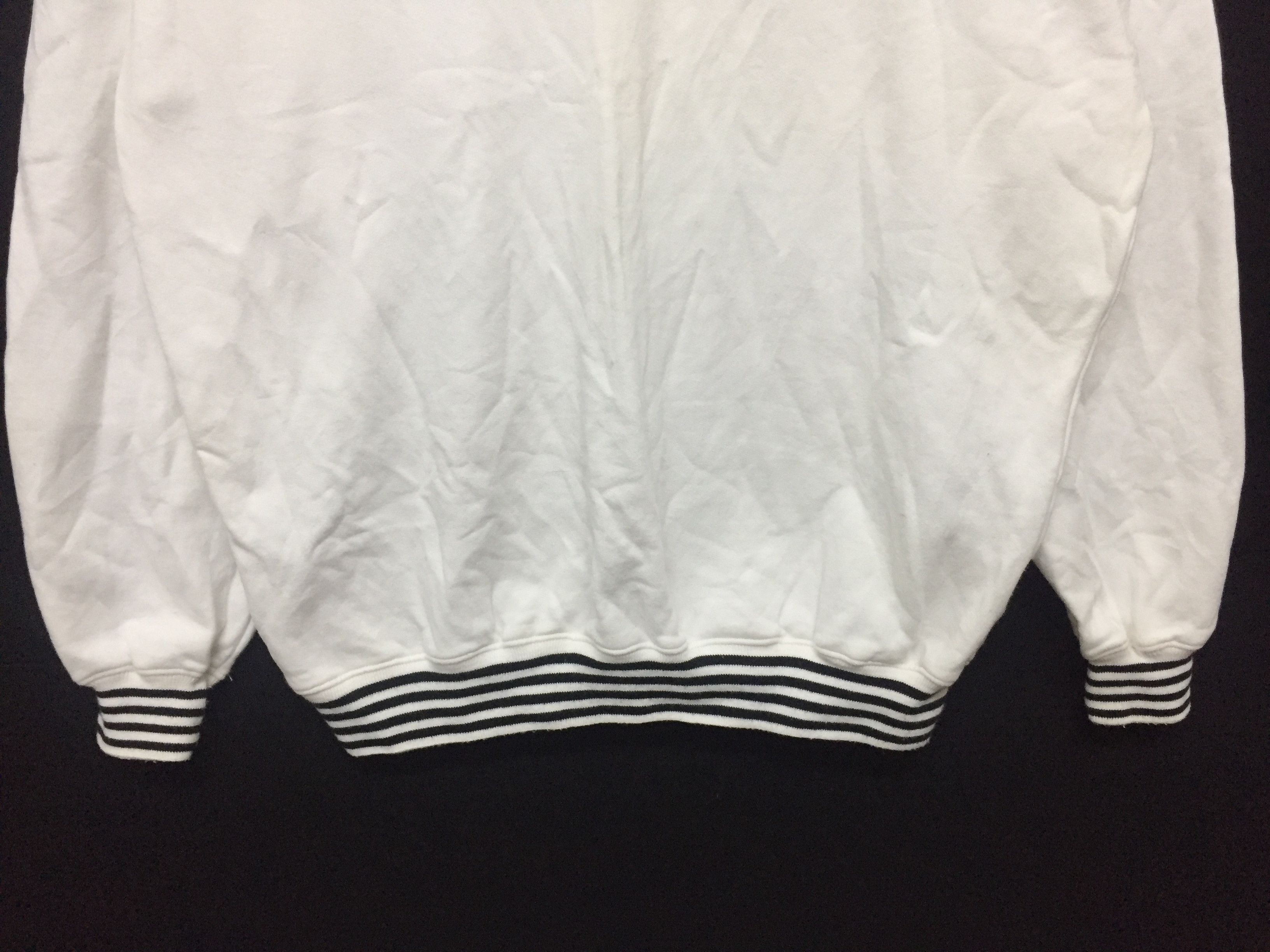 Nike 90's NIKE ring swoosh logo Sweatshirt Size US M / EU 48-50 / 2 - 4 Thumbnail