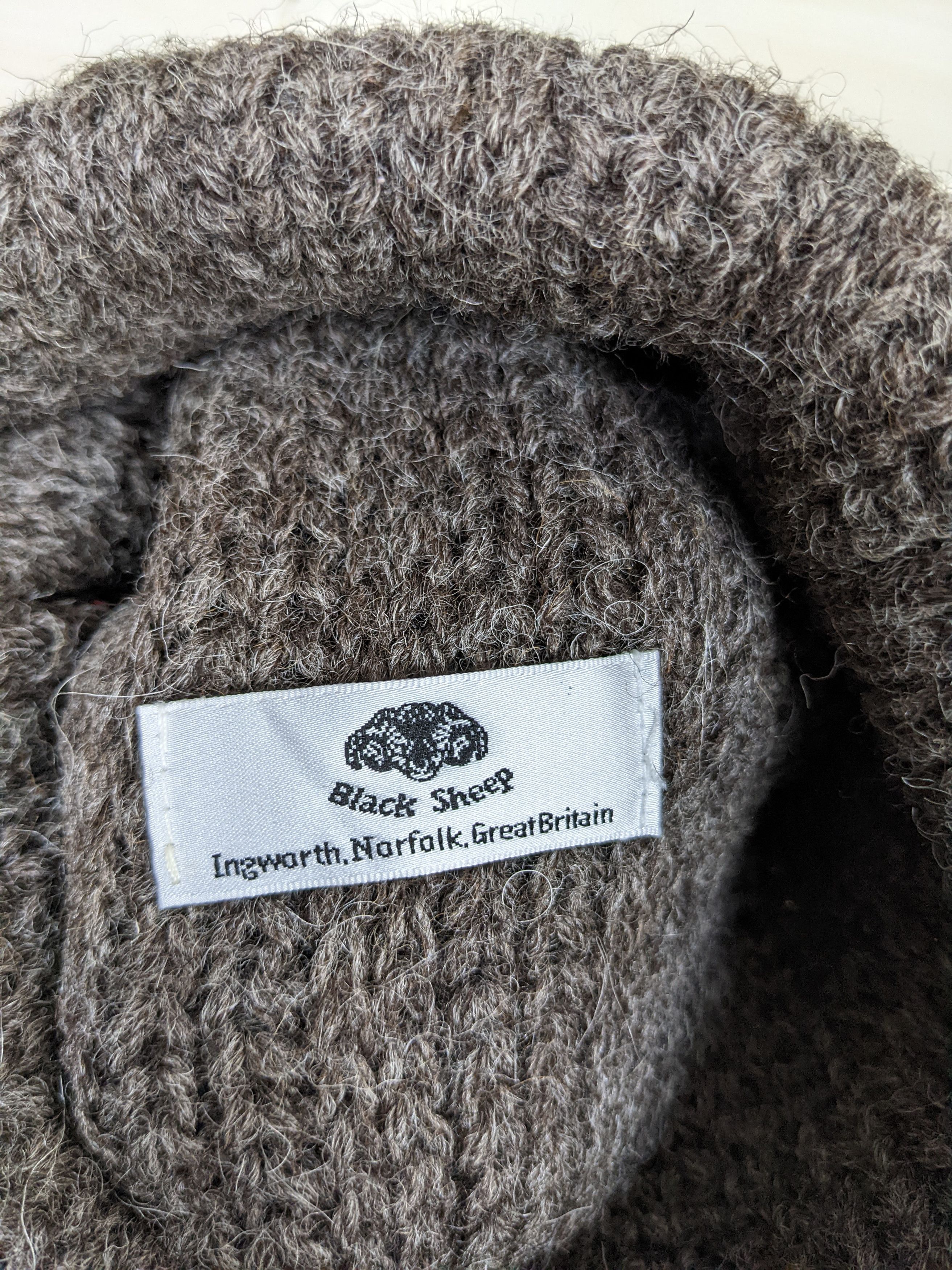 Black Sheep Vintage Black Sheep Plain Beanie Hat Cap Snowcap Size ONE SIZE - 3 Thumbnail