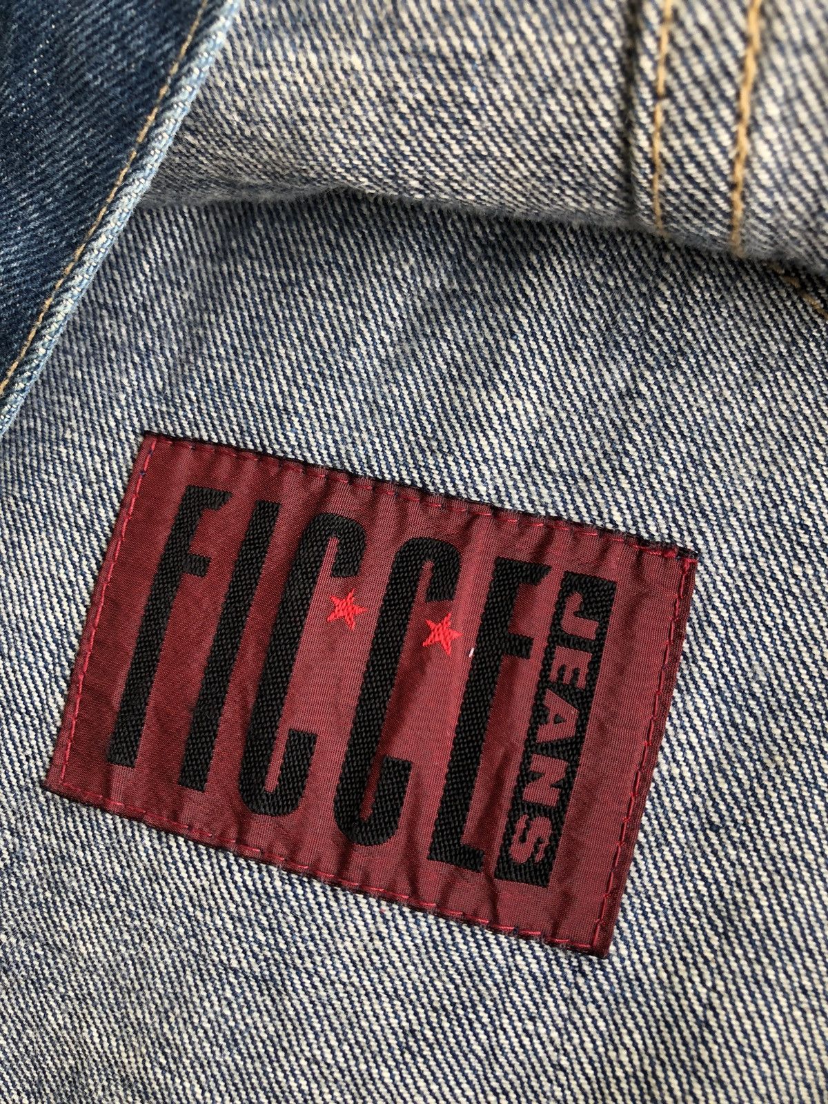 Japanese Brand Vintage 90s Ficce Jeans X Hanna-Barbera Denim Trucker Jacket Size US M / EU 48-50 / 2 - 19 Thumbnail