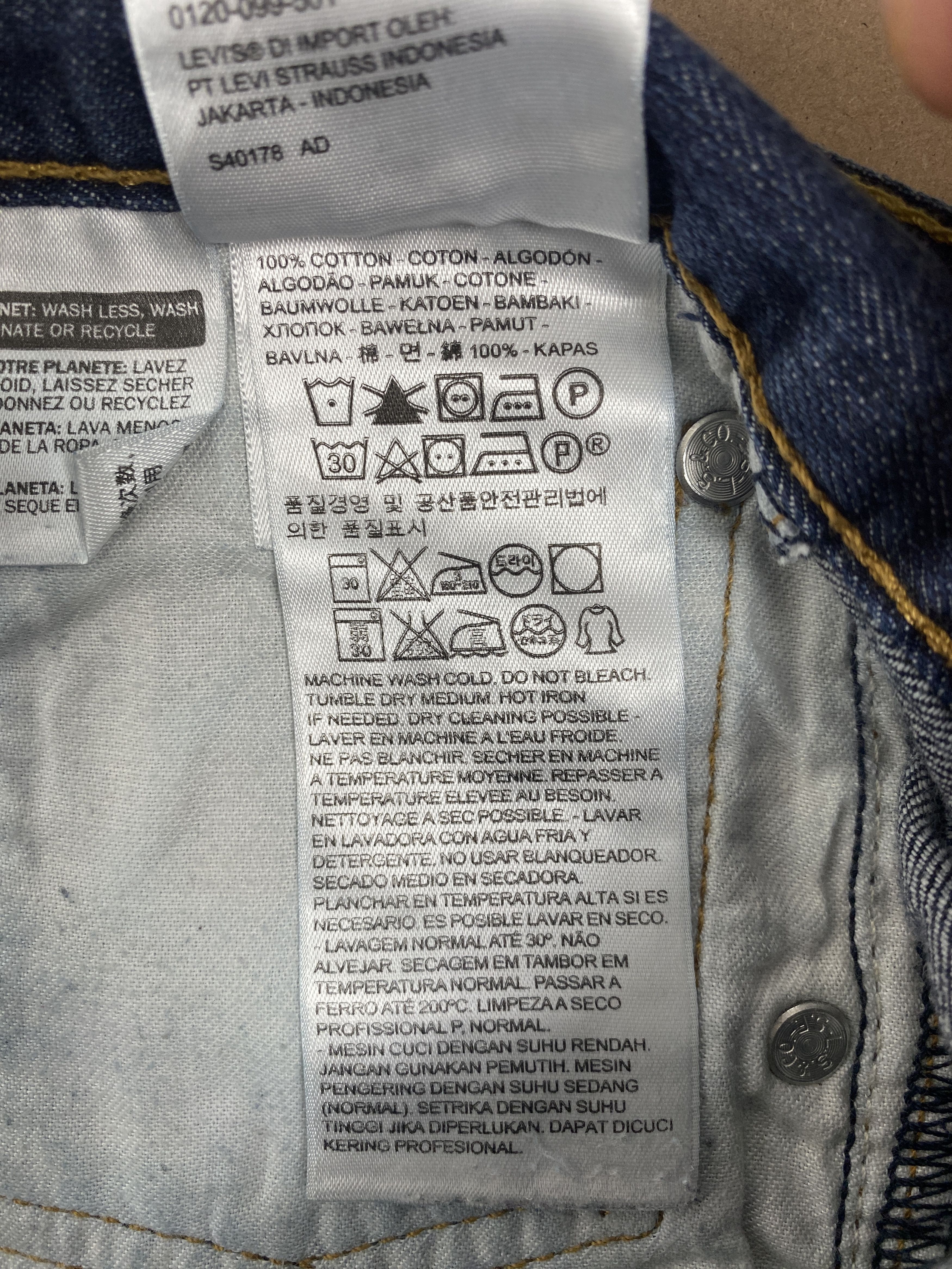 Levi's × Vintage Vintage Levis 569 Straight Cut Paint Dirty Jeans Size US 35 - 14 Thumbnail