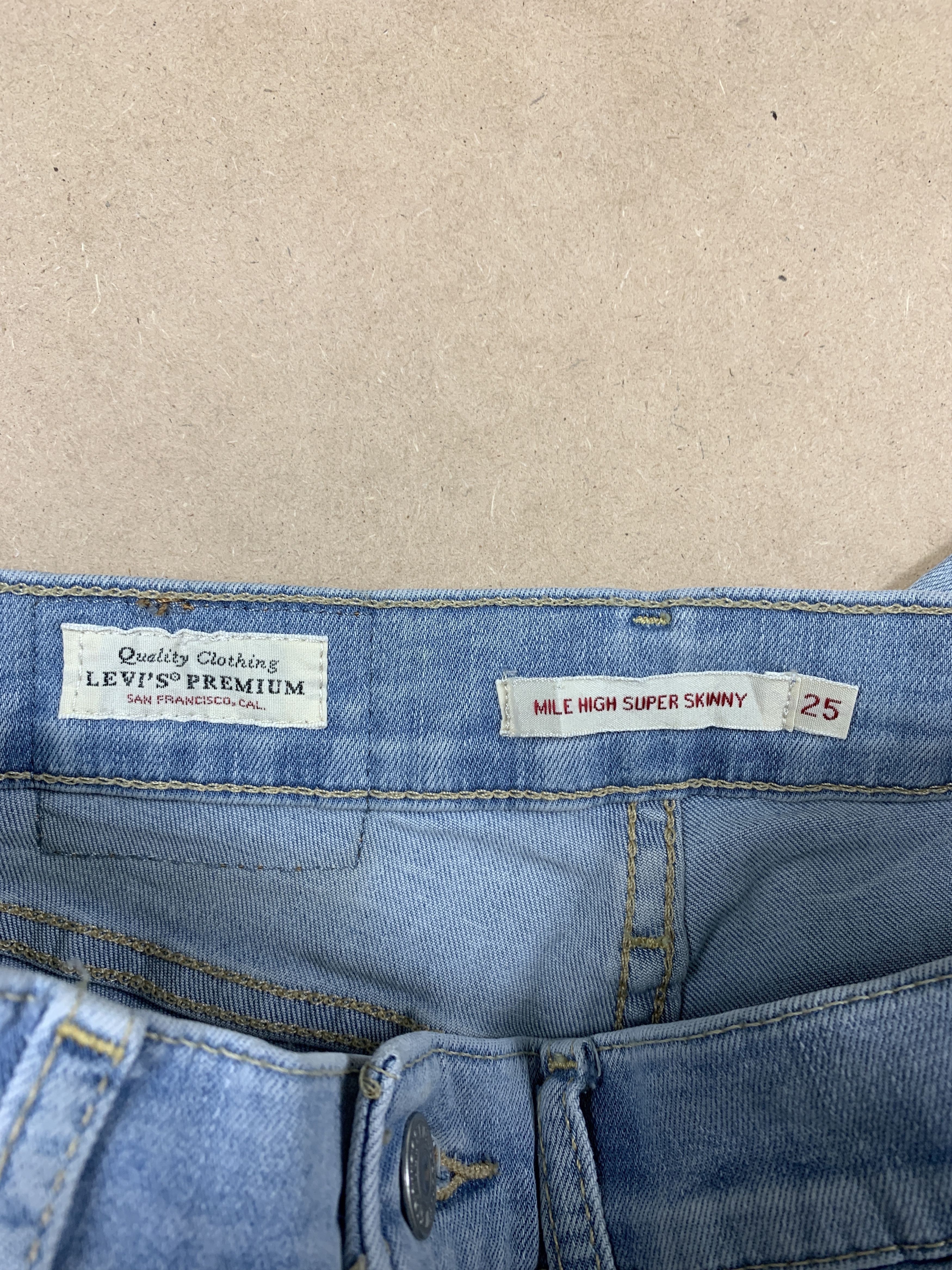 Levi's × Vintage Vintage Levi's Mile High Super Skinny Distressed Jeans Size 23" - 12 Thumbnail