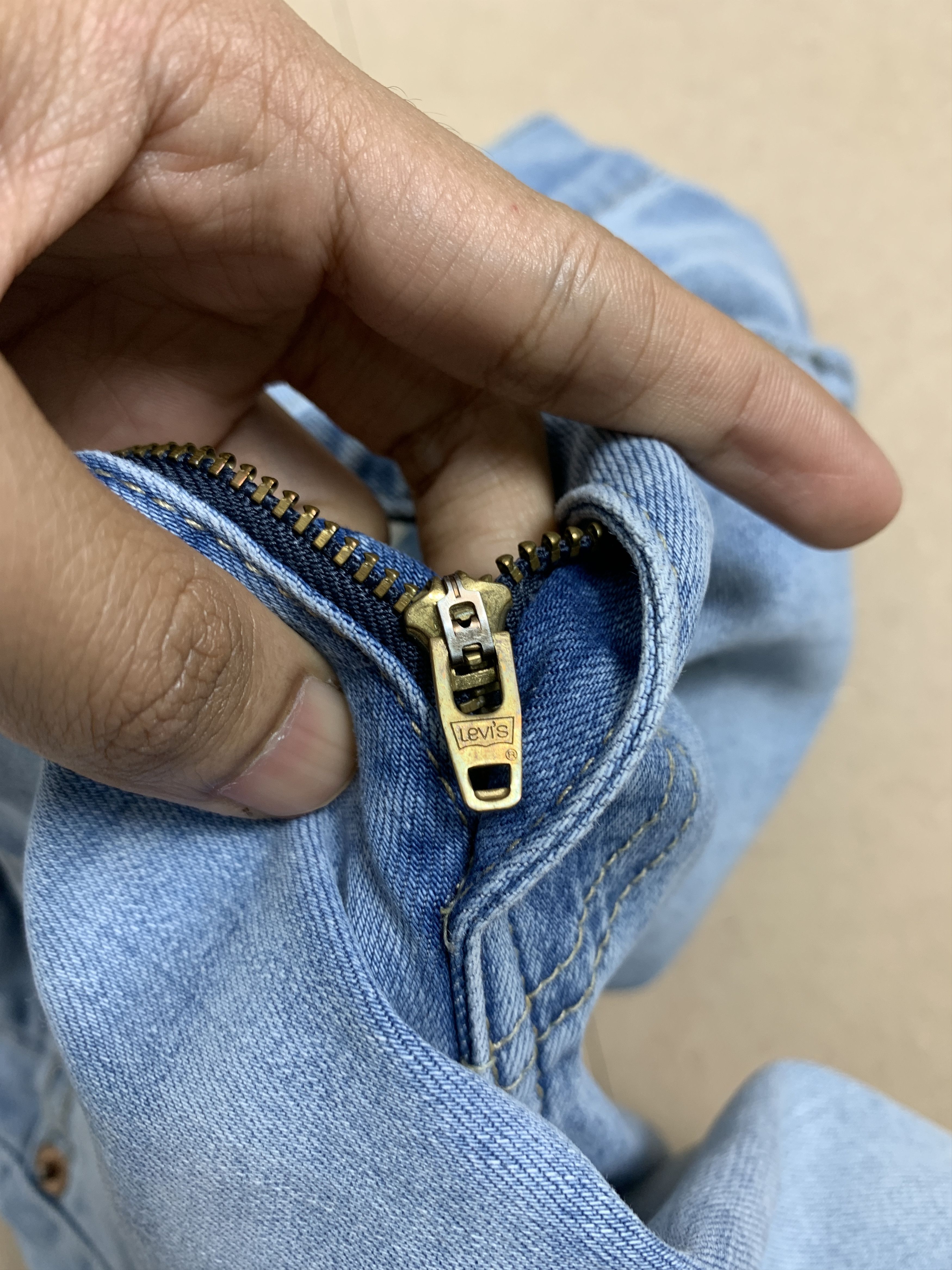 Levi's × Vintage Vintage Levi's Mile High Super Skinny Distressed Jeans Size 23" - 24 Thumbnail