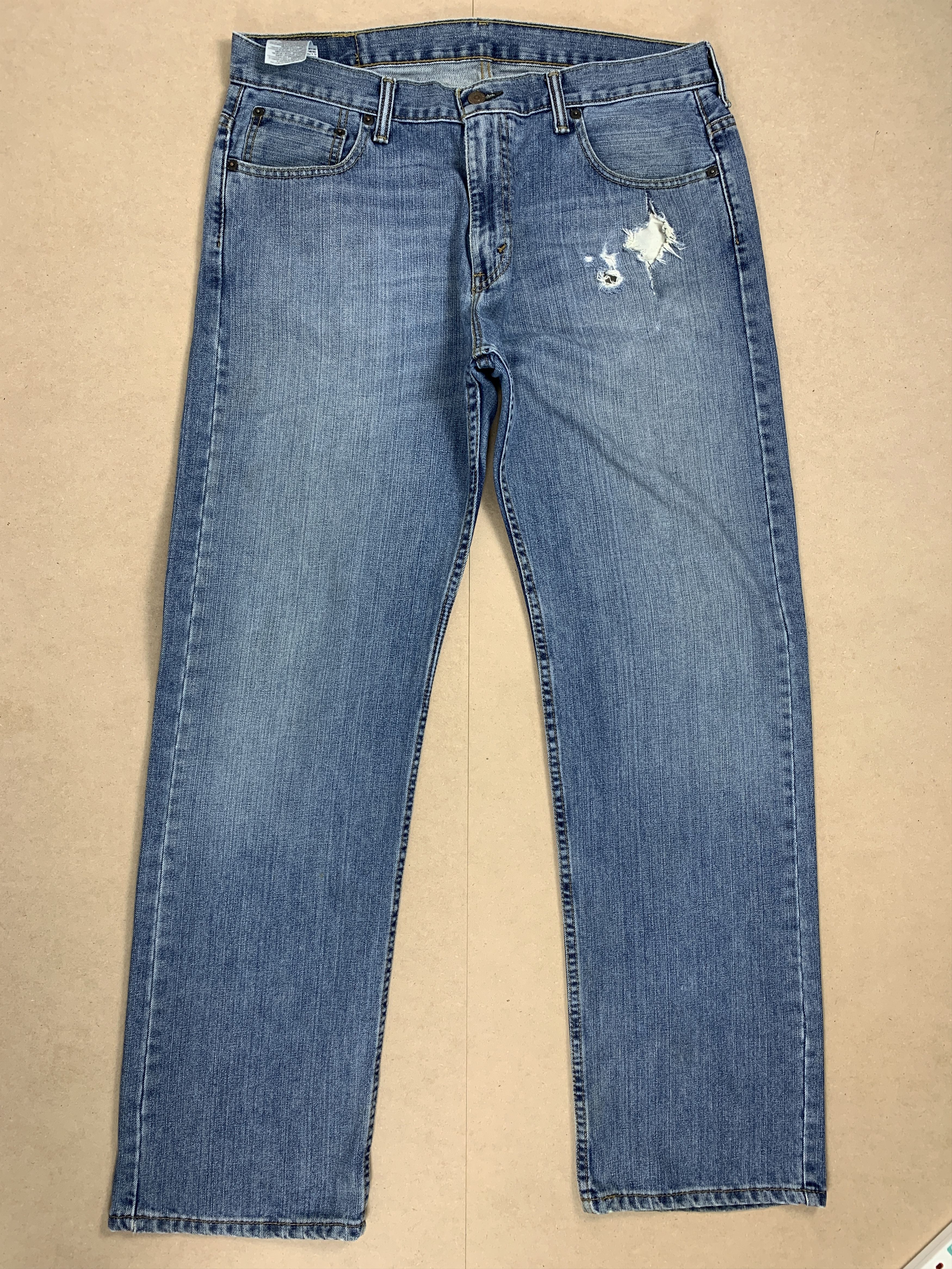 Levi's × Vintage Vintage Levi's 569 Straight Cut Faded Distressed Jeans Size US 36 / EU 52 - 1 Thumbnail