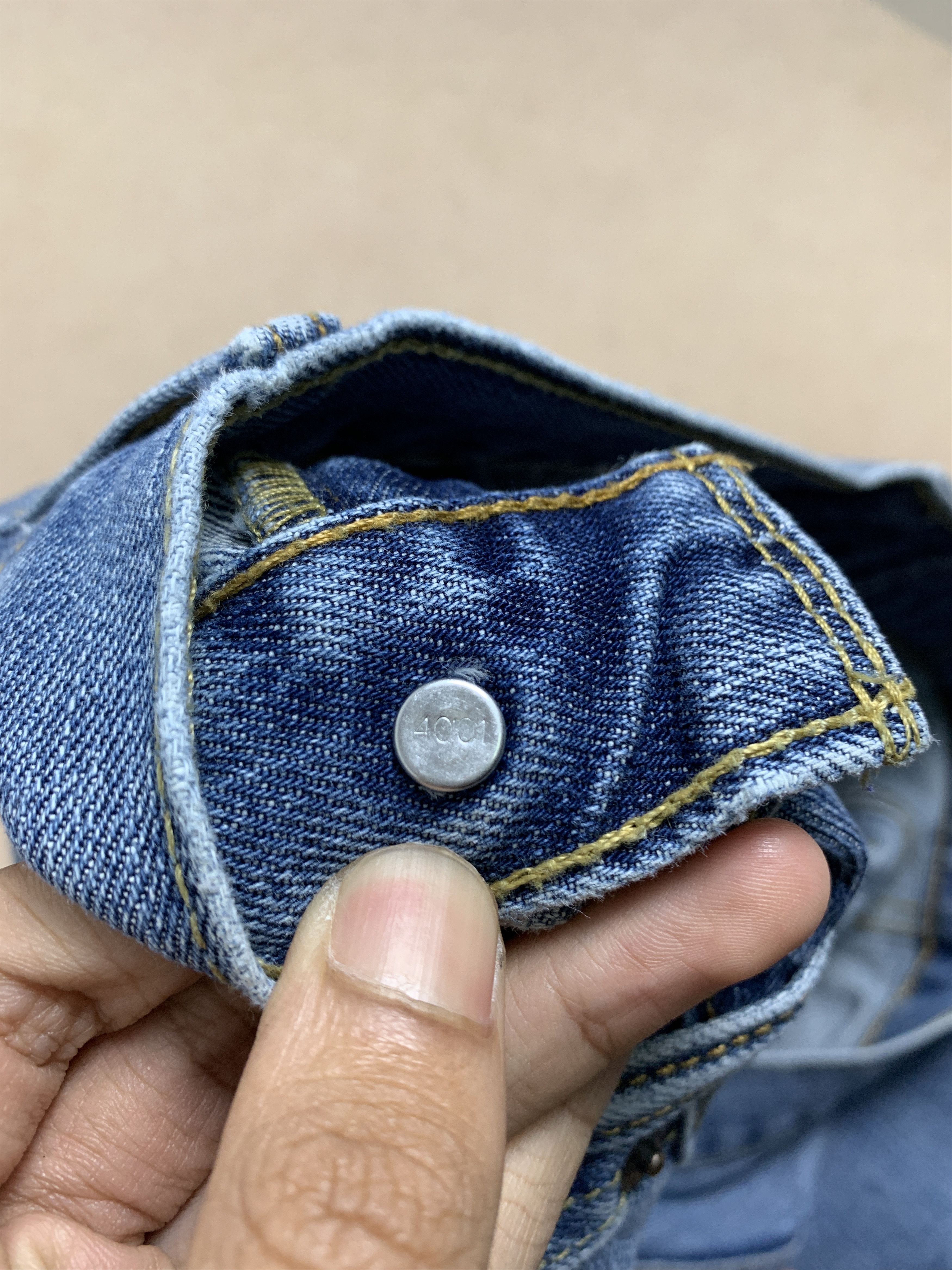 Levi's × Vintage Vintage Levi's 569 Straight Cut Faded Distressed Jeans Size US 36 / EU 52 - 17 Thumbnail