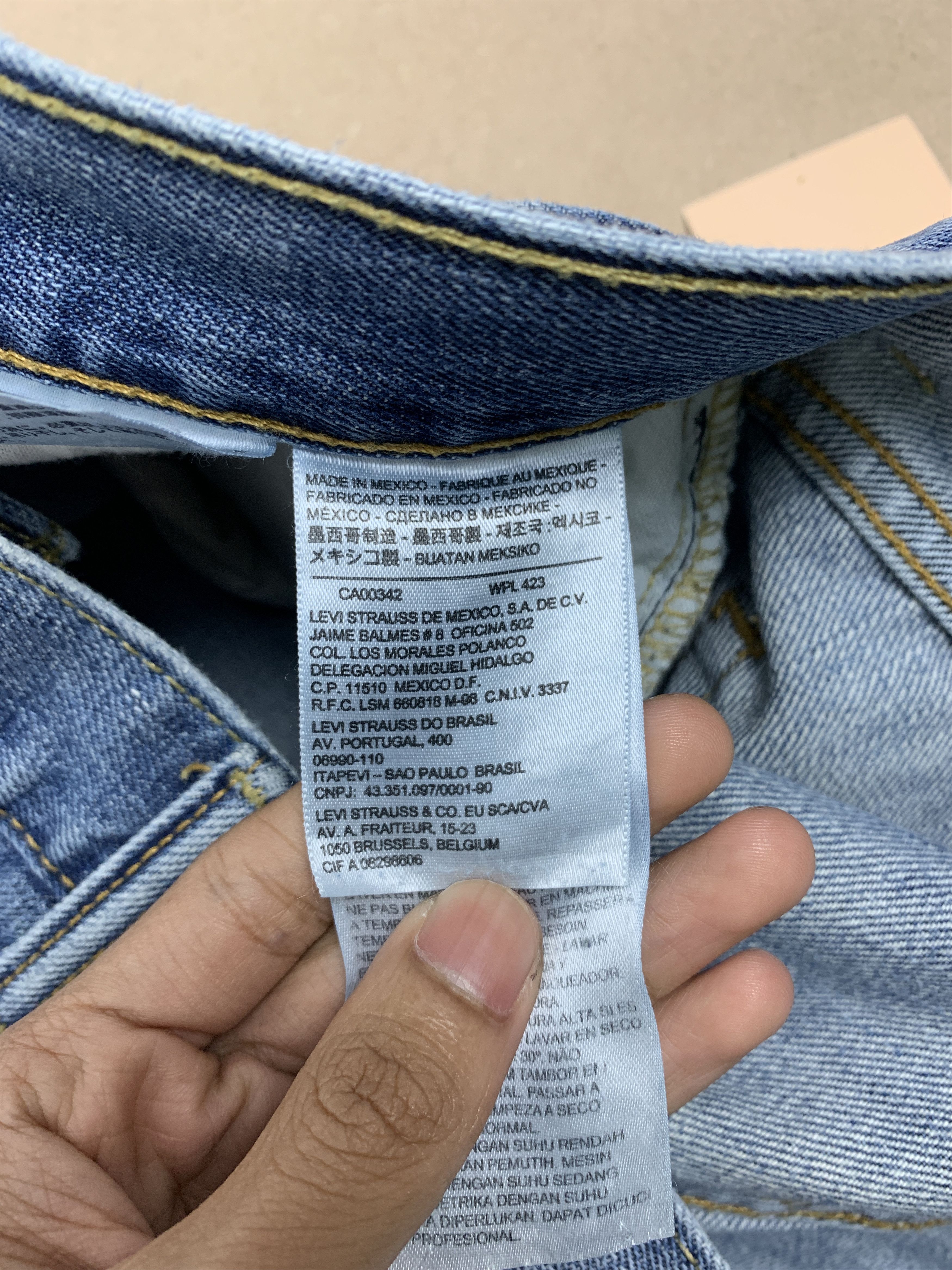 Levi's × Vintage Vintage Levi's 569 Straight Cut Faded Distressed Jeans Size US 36 / EU 52 - 11 Thumbnail