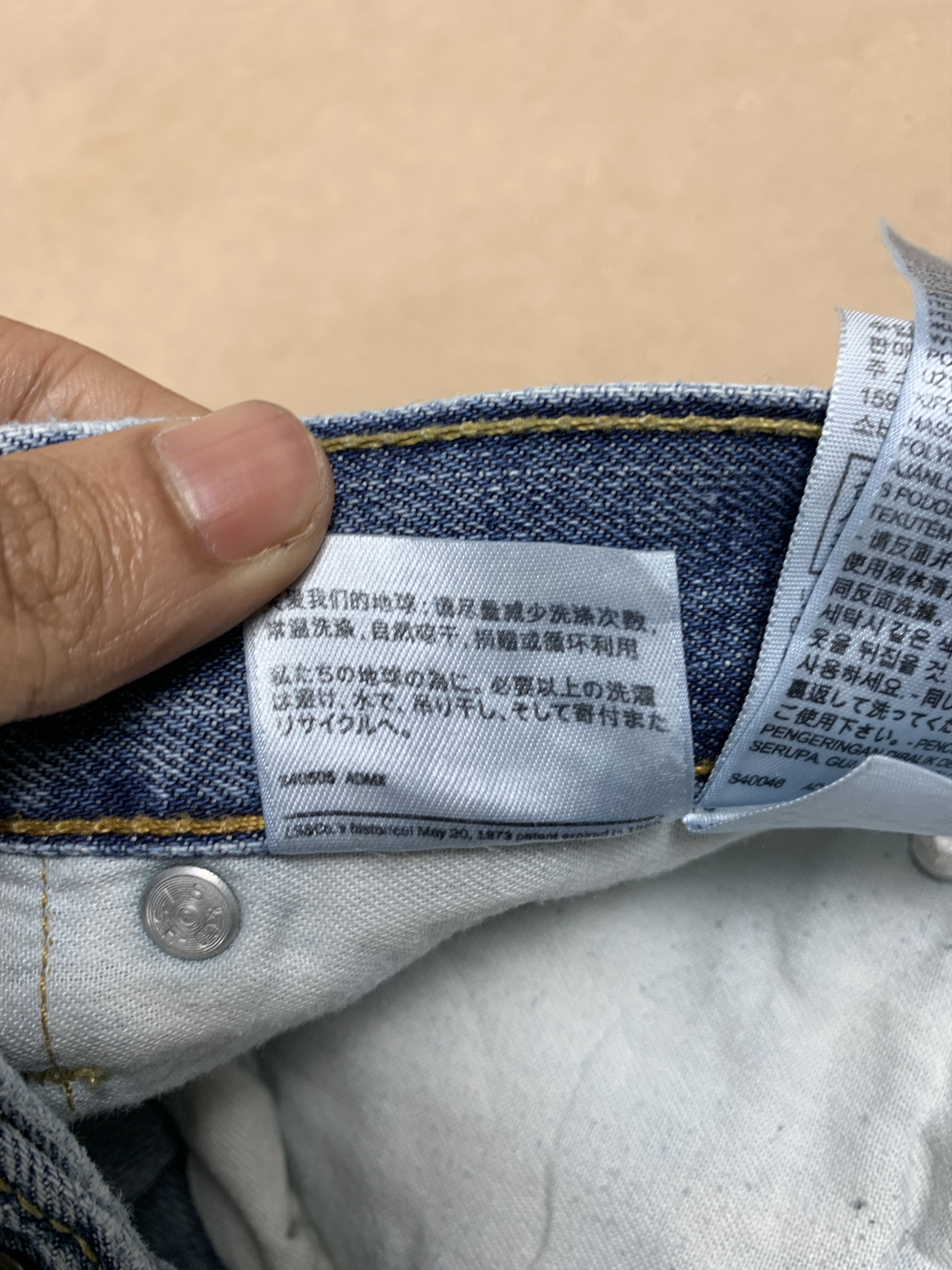 Levi's × Vintage Vintage Levi's 569 Straight Cut Faded Distressed Jeans Size US 36 / EU 52 - 16 Thumbnail