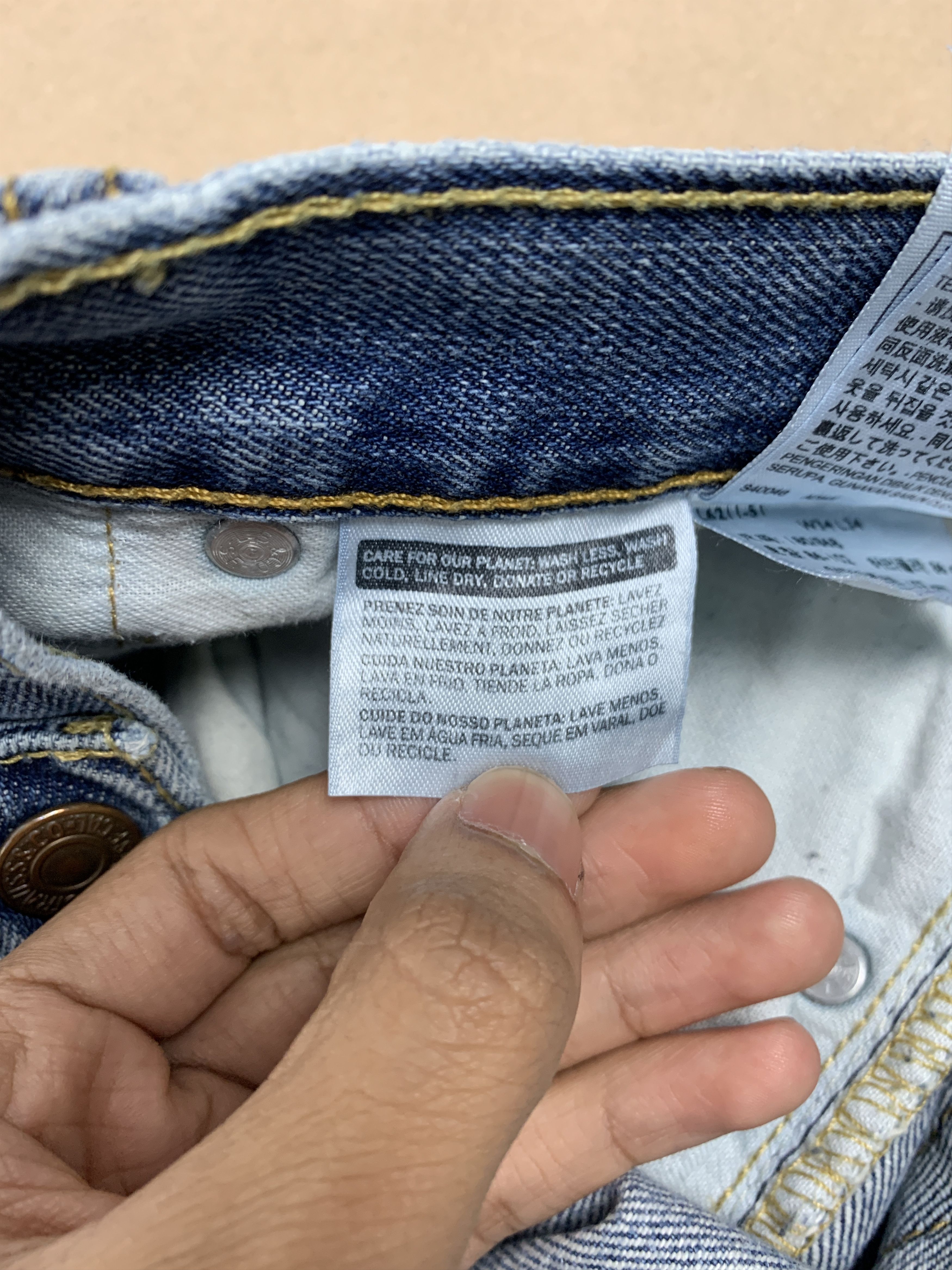 Levi's × Vintage Vintage Levi's 569 Straight Cut Faded Distressed Jeans Size US 36 / EU 52 - 15 Thumbnail