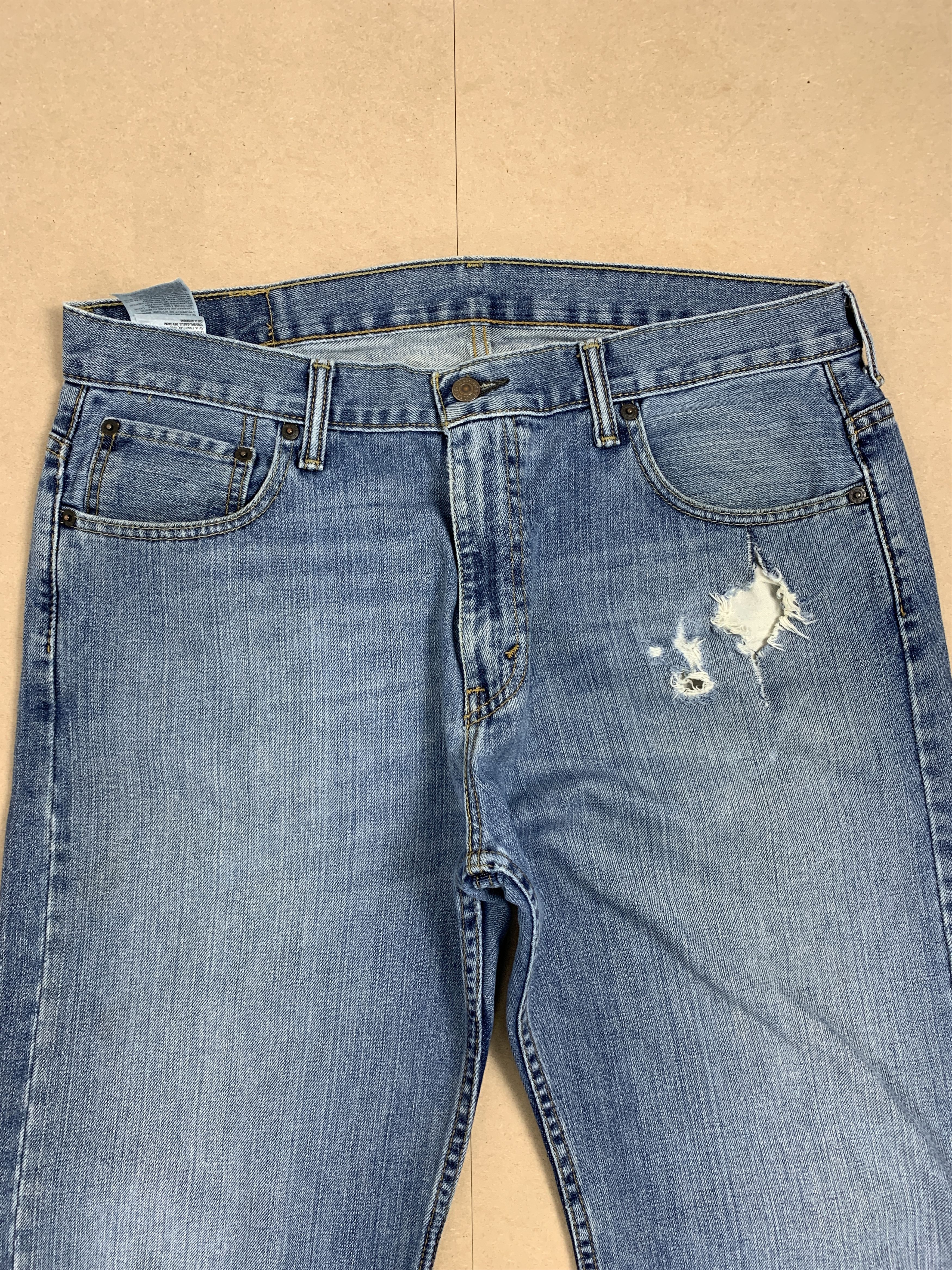 Levi's × Vintage Vintage Levi's 569 Straight Cut Faded Distressed Jeans Size US 36 / EU 52 - 2 Thumbnail