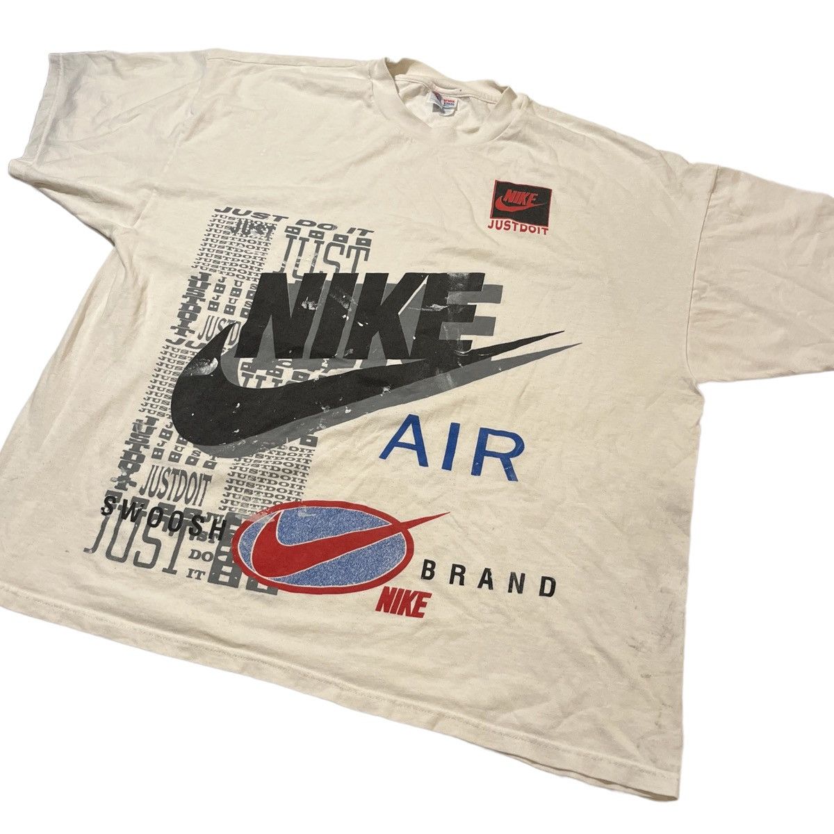 Hanes 90s Bootleg Nike Air All Over Print Tee Size US XXL / EU 58 / 5 - 2 Thumbnail