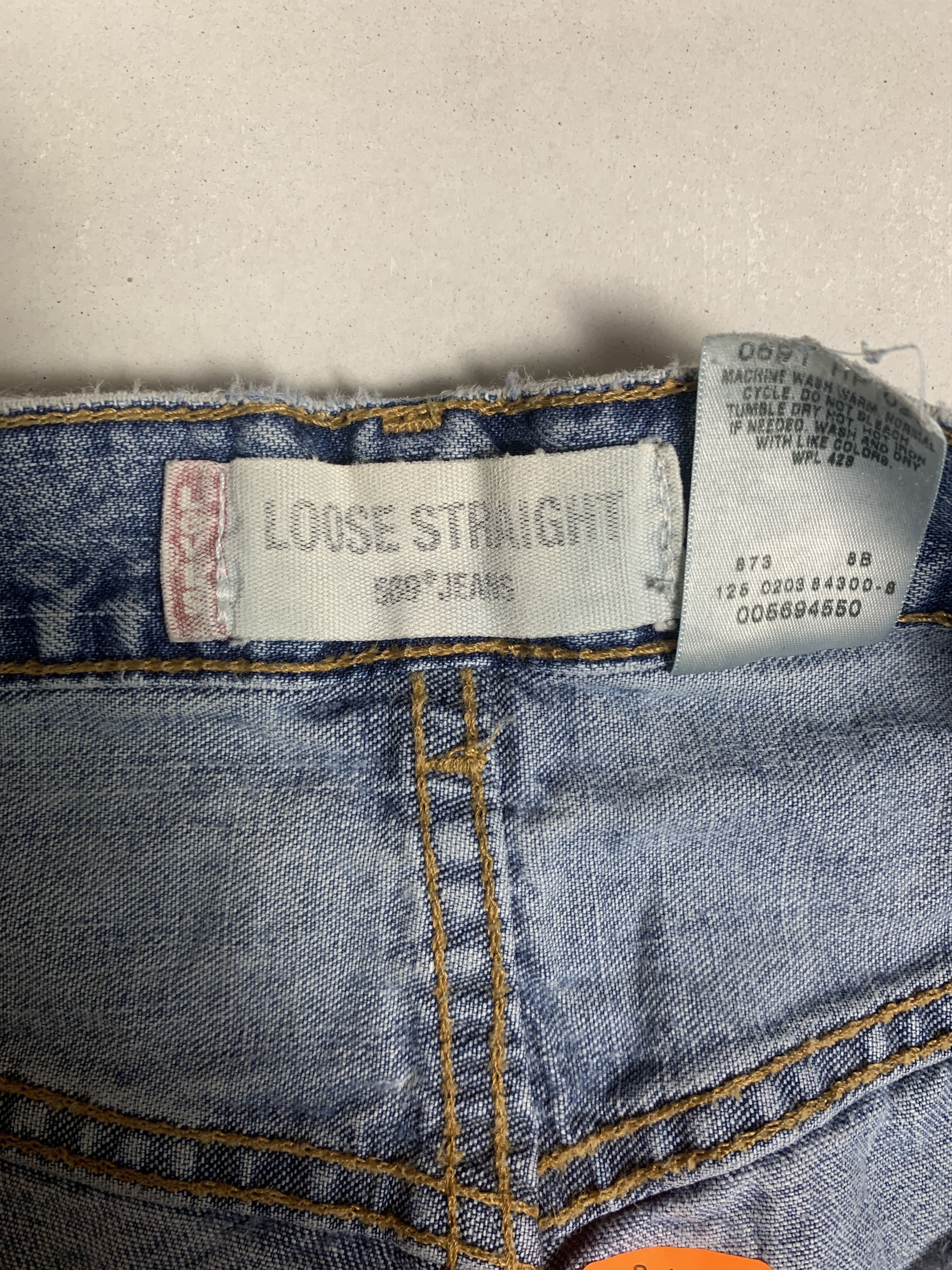 Levi's × Vintage Vintage LEVI'S 569 Distressed Faded Straight Cut Mid Wash Size US 34 / EU 50 - 19 Thumbnail