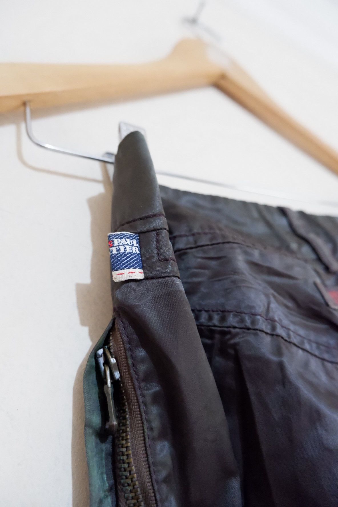 Jean Paul Gaultier Vintage Jean Paul Gaultier Biker Nylon Pants Size 26" / US 2 / IT 38 - 8 Thumbnail