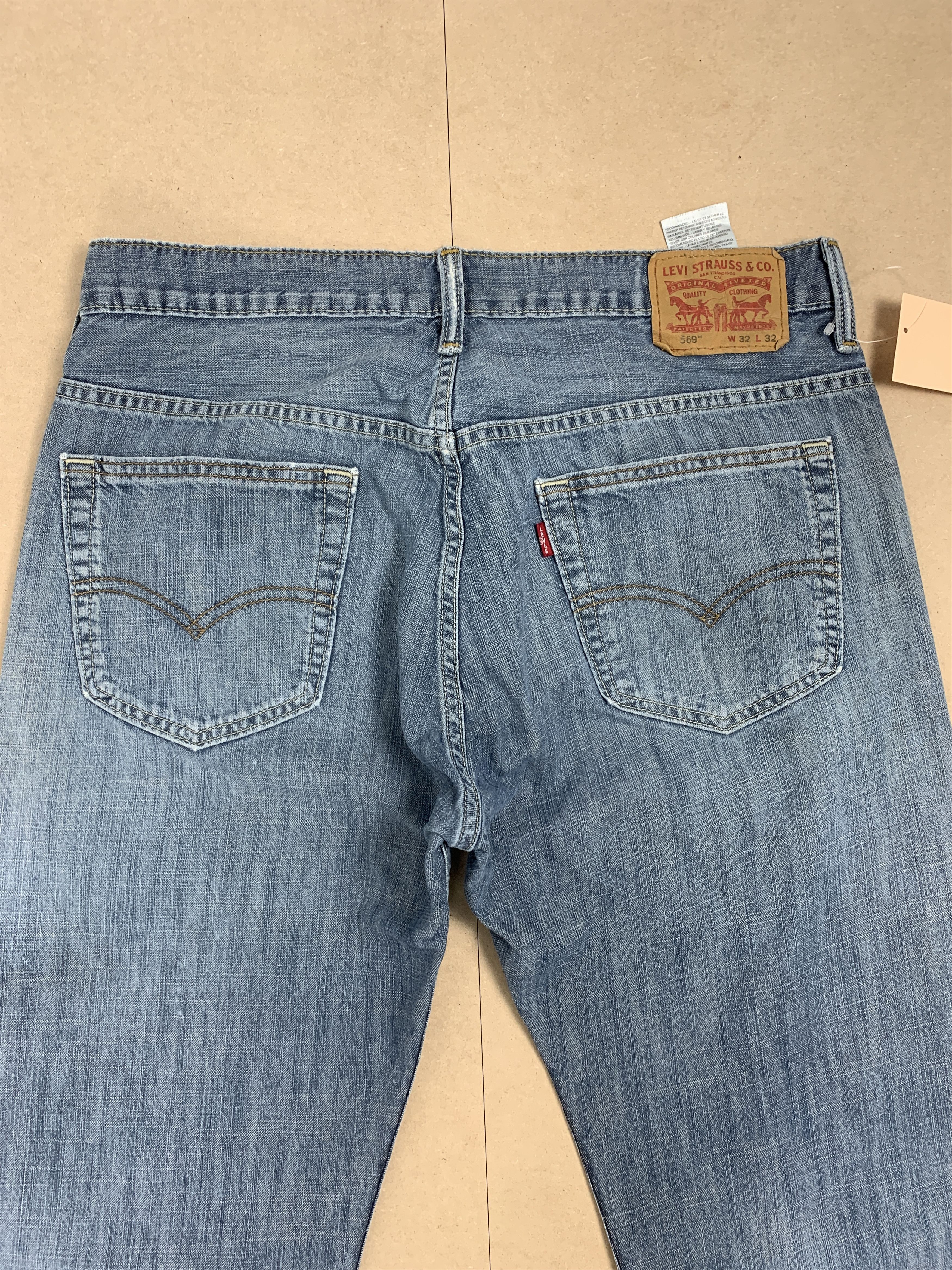 Levi's Vintage LEVI'S 569 Straight Cut Faded Mid Wash Jeans Size US 34 / EU 50 - 10 Thumbnail