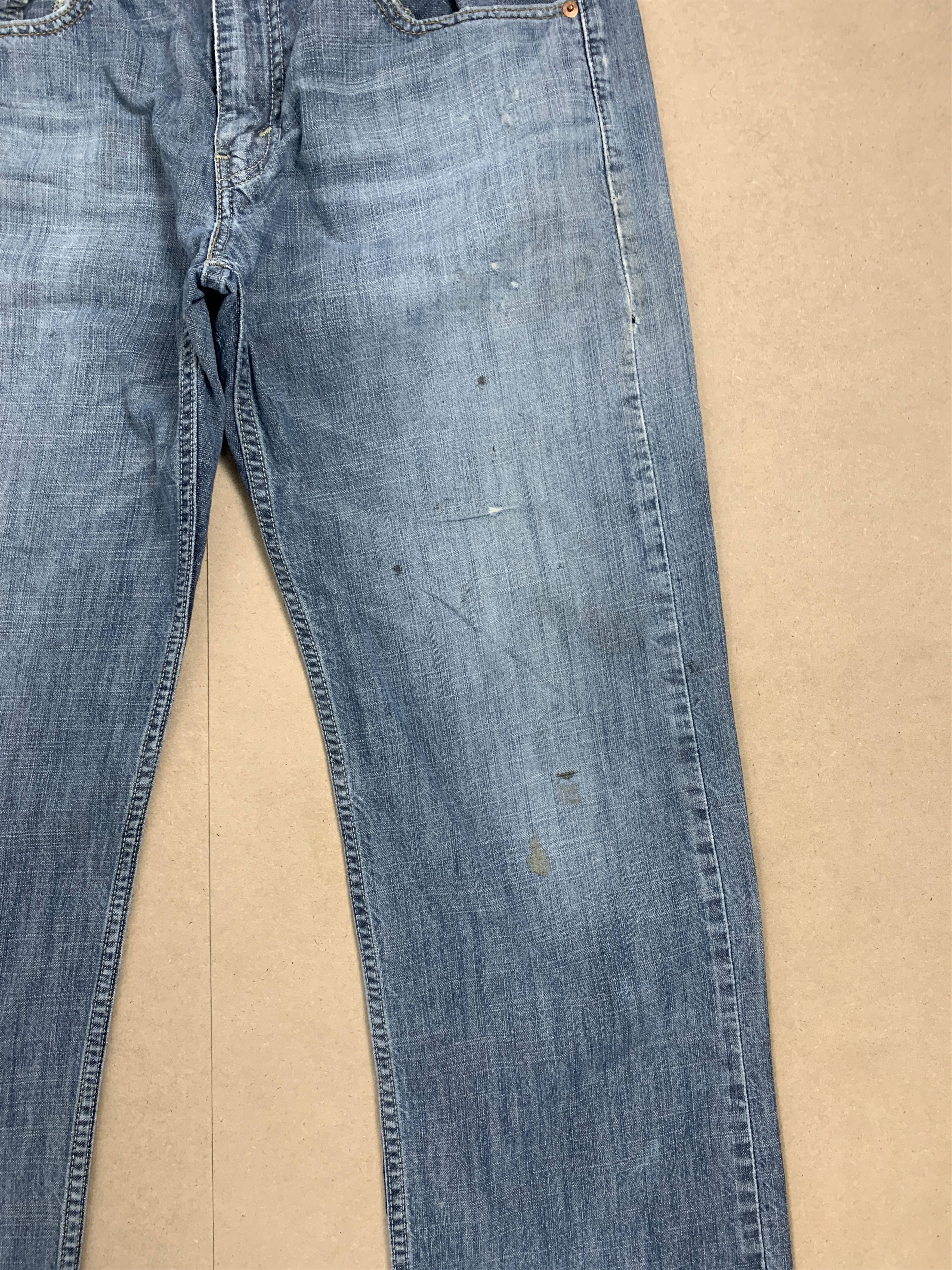 Levi's Vintage LEVI'S 569 Straight Cut Faded Mid Wash Jeans Size US 34 / EU 50 - 5 Thumbnail