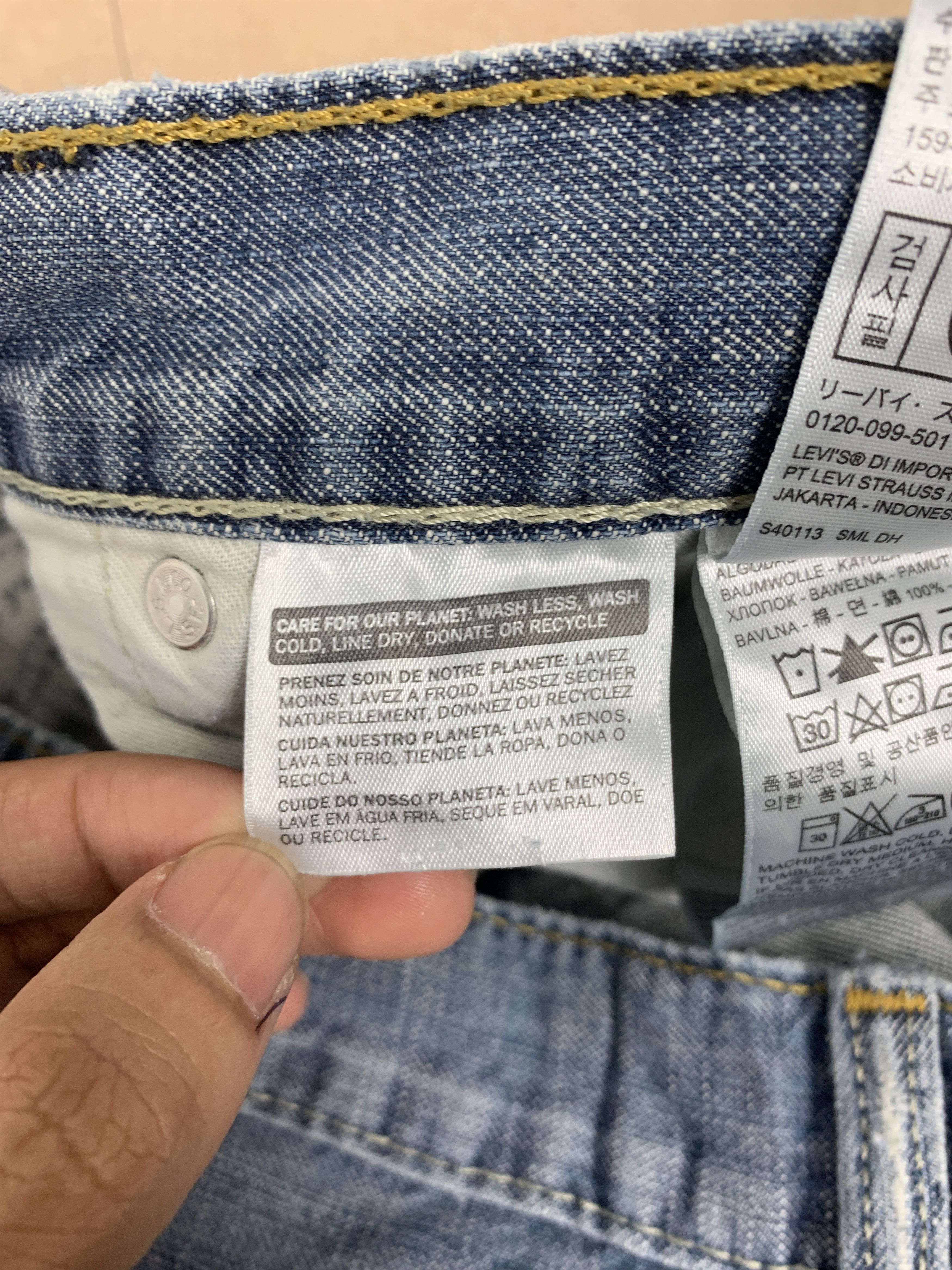 Levi's Vintage LEVI'S 569 Straight Cut Faded Mid Wash Jeans Size US 34 / EU 50 - 14 Thumbnail