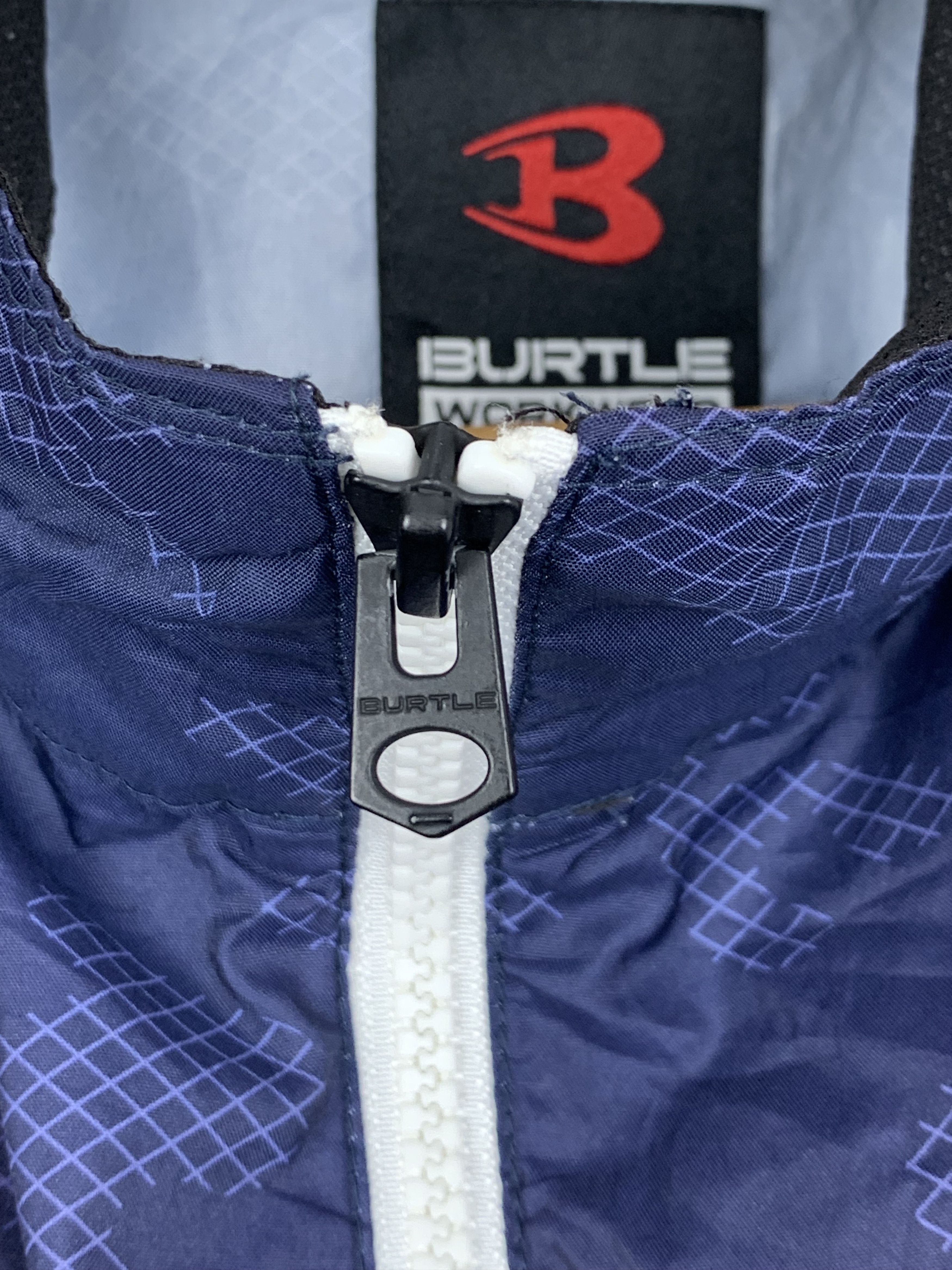 Japanese Brand Vintage Burtle Zip Up Vests Size US S / EU 44-46 / 1 - 7 Thumbnail