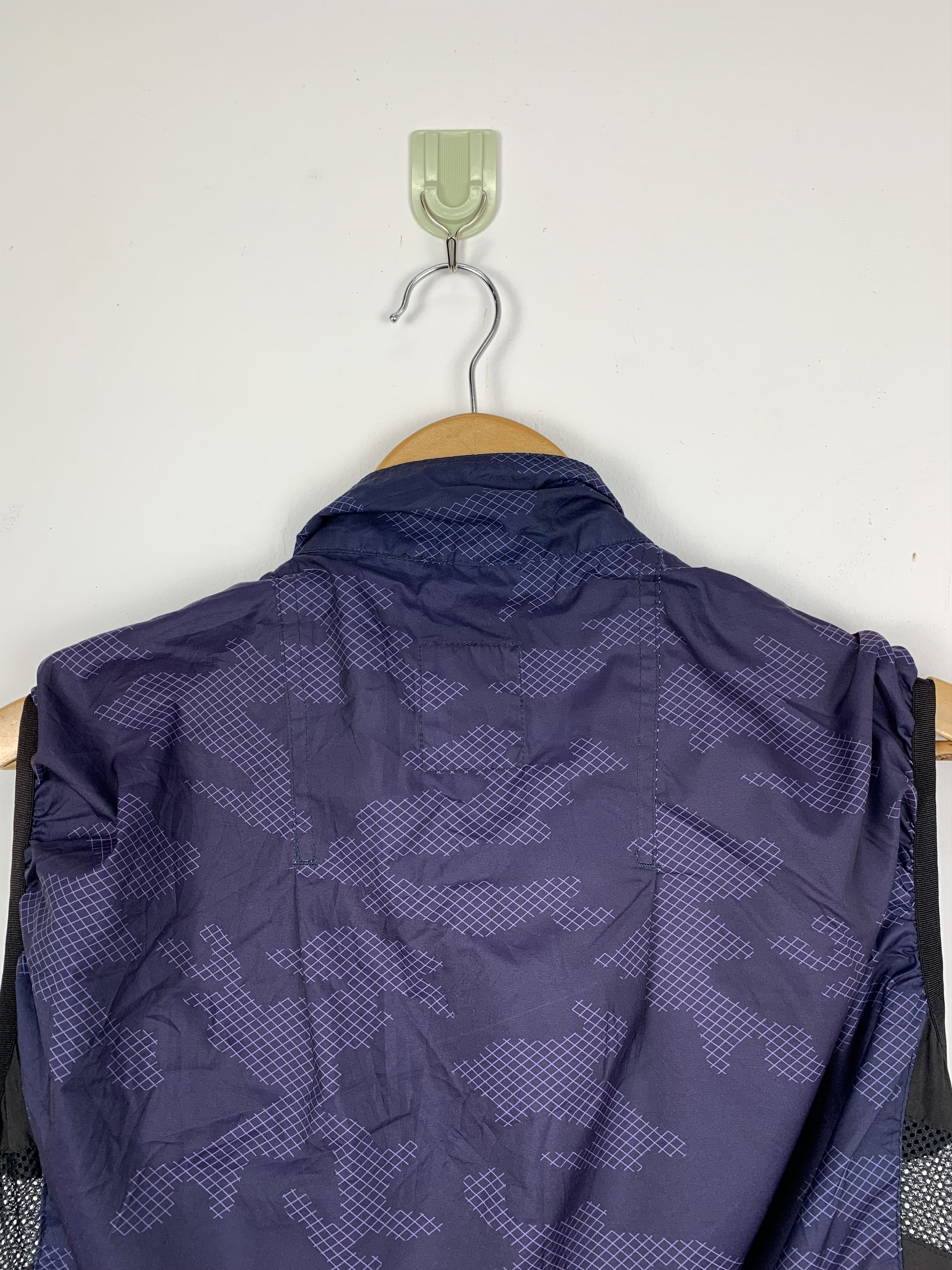 Japanese Brand Vintage Burtle Zip Up Vests Size US S / EU 44-46 / 1 - 9 Thumbnail
