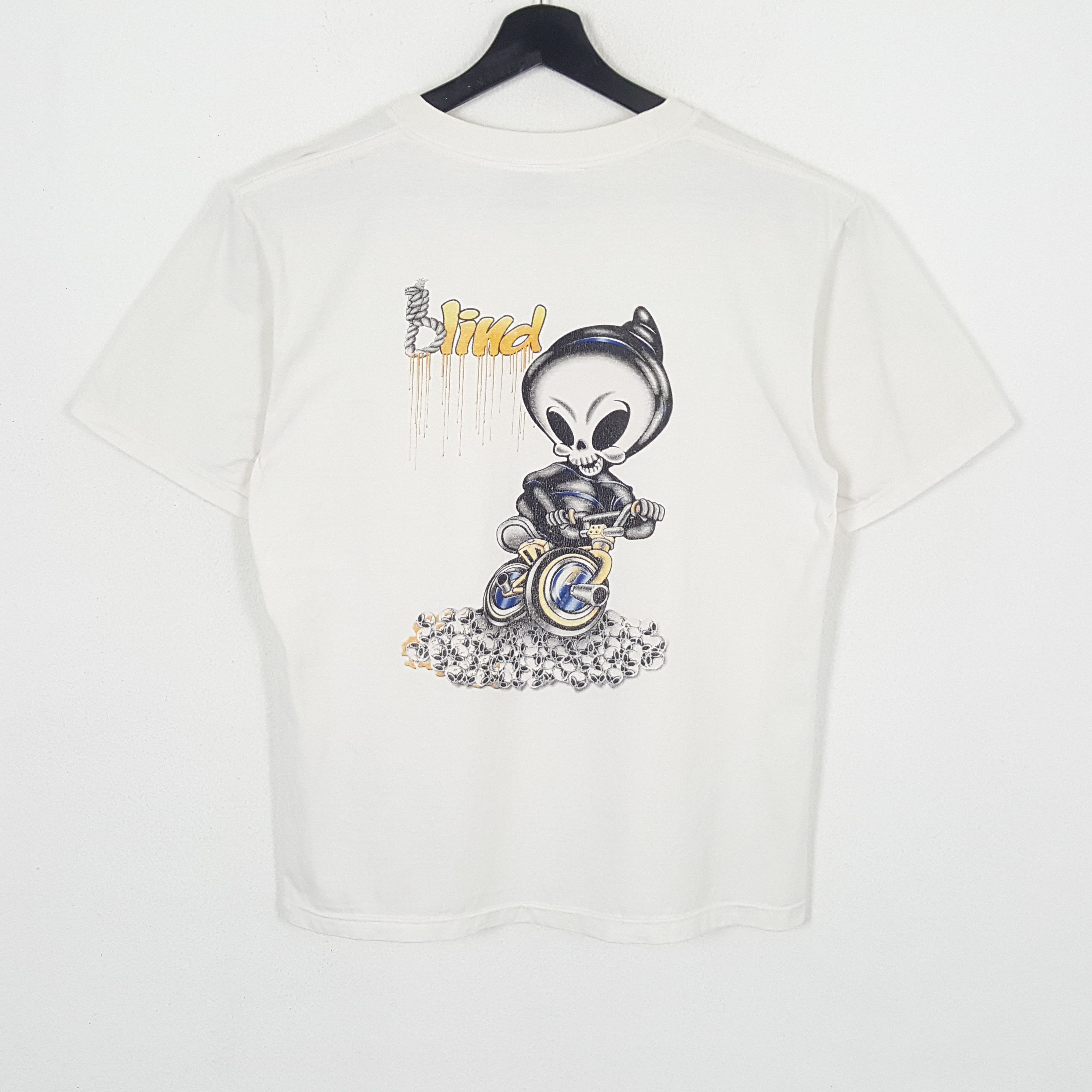 Vintage BLIND SKATEBOARDS Streetwear Style Vintage Tshirt Size US L / EU 52-54 / 3 - 1 Thumbnail