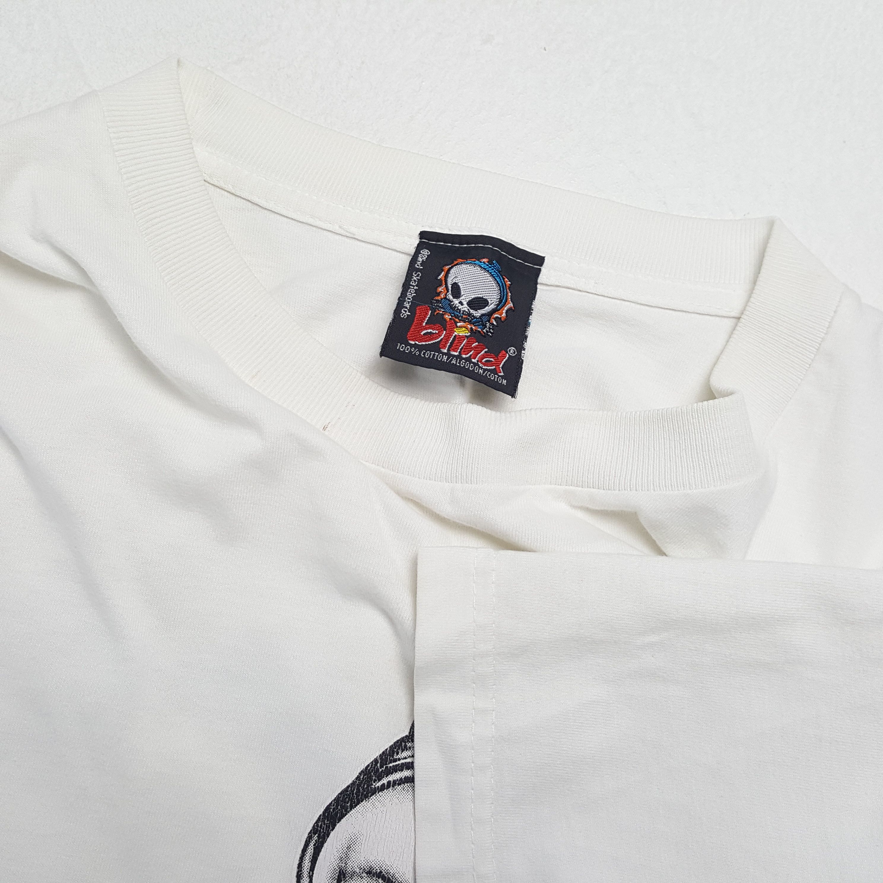 Vintage BLIND SKATEBOARDS Streetwear Style Vintage Tshirt Size US L / EU 52-54 / 3 - 6 Thumbnail