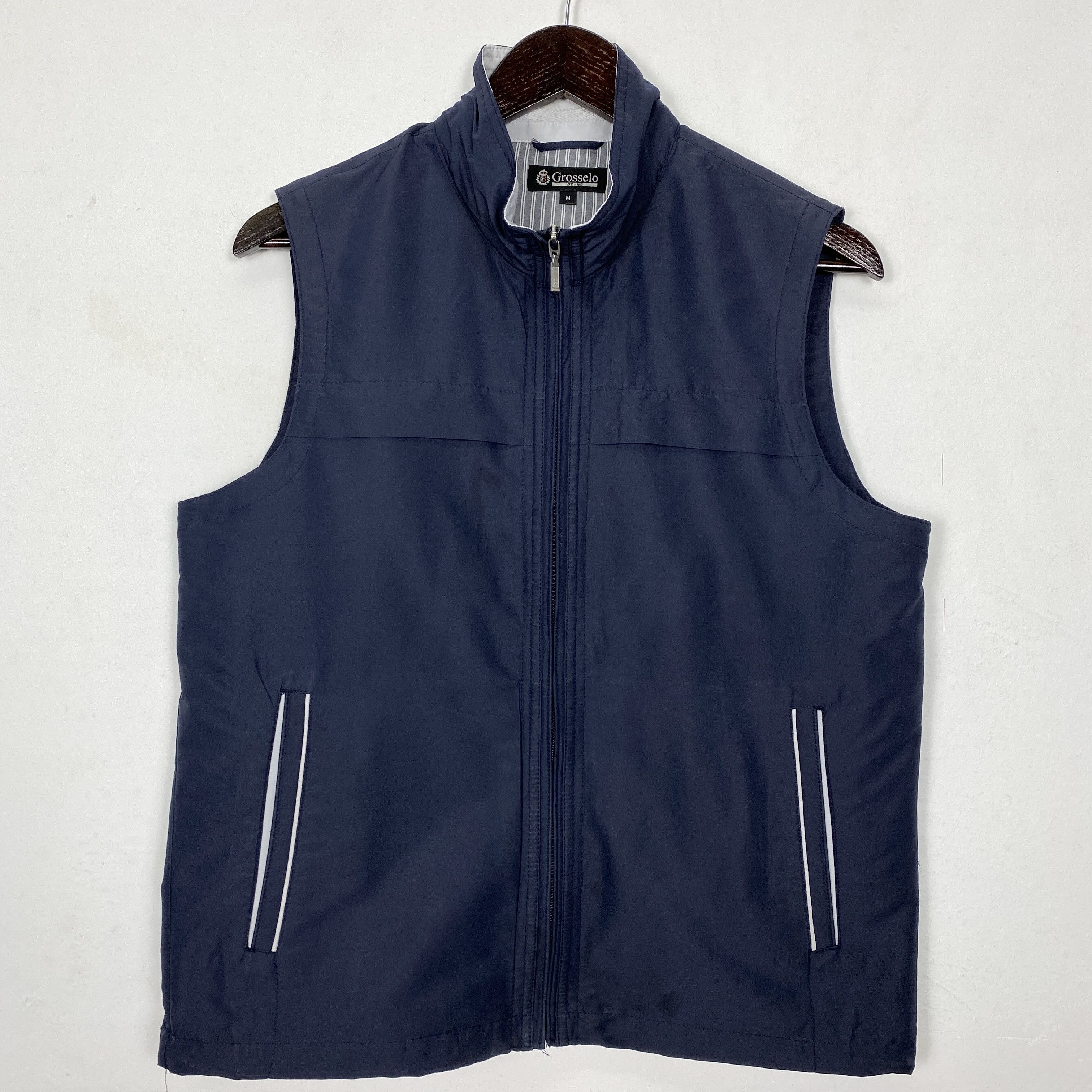 Japanese Brand Vintage Japanese Brand Nylon Vest V0037 Size US S / EU 44-46 / 1 - 1 Thumbnail