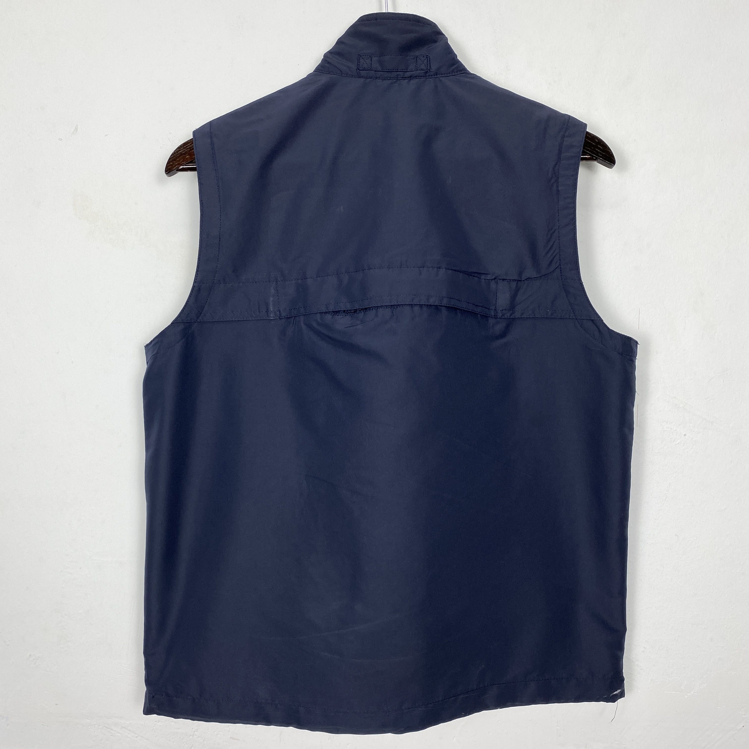 Japanese Brand Vintage Japanese Brand Nylon Vest V0037 Size US S / EU 44-46 / 1 - 6 Thumbnail