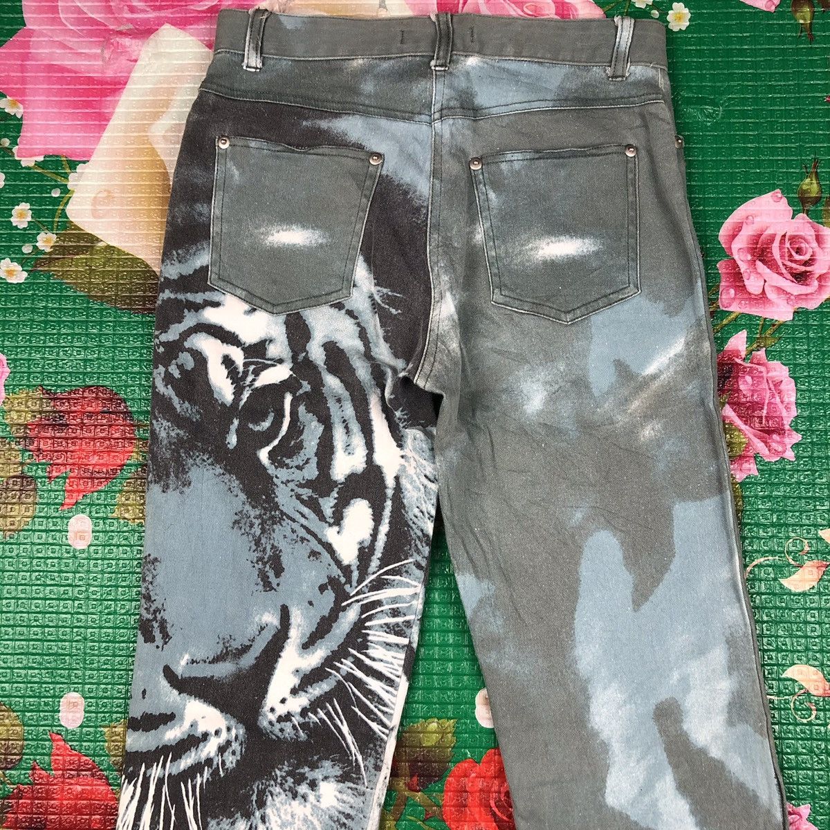 Japanese Brand × Seditionaries Vintage jeans spike full print tiger nice design Size 26" / US 2 / IT 38 - 7 Thumbnail