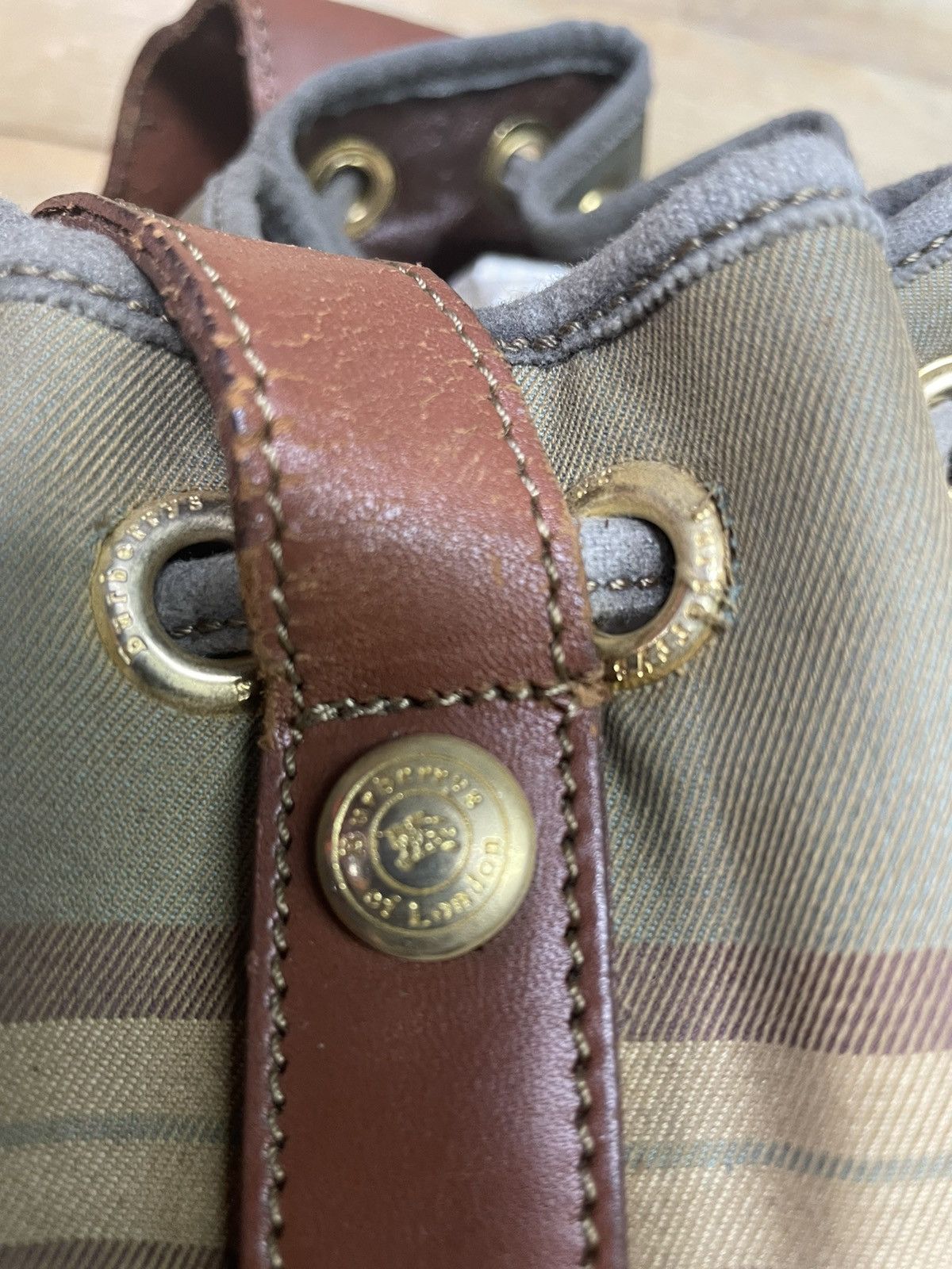 Burberry Authentic Vintage BURBERRY Bucket Shoulder Bag Size ONE SIZE - 15 Thumbnail