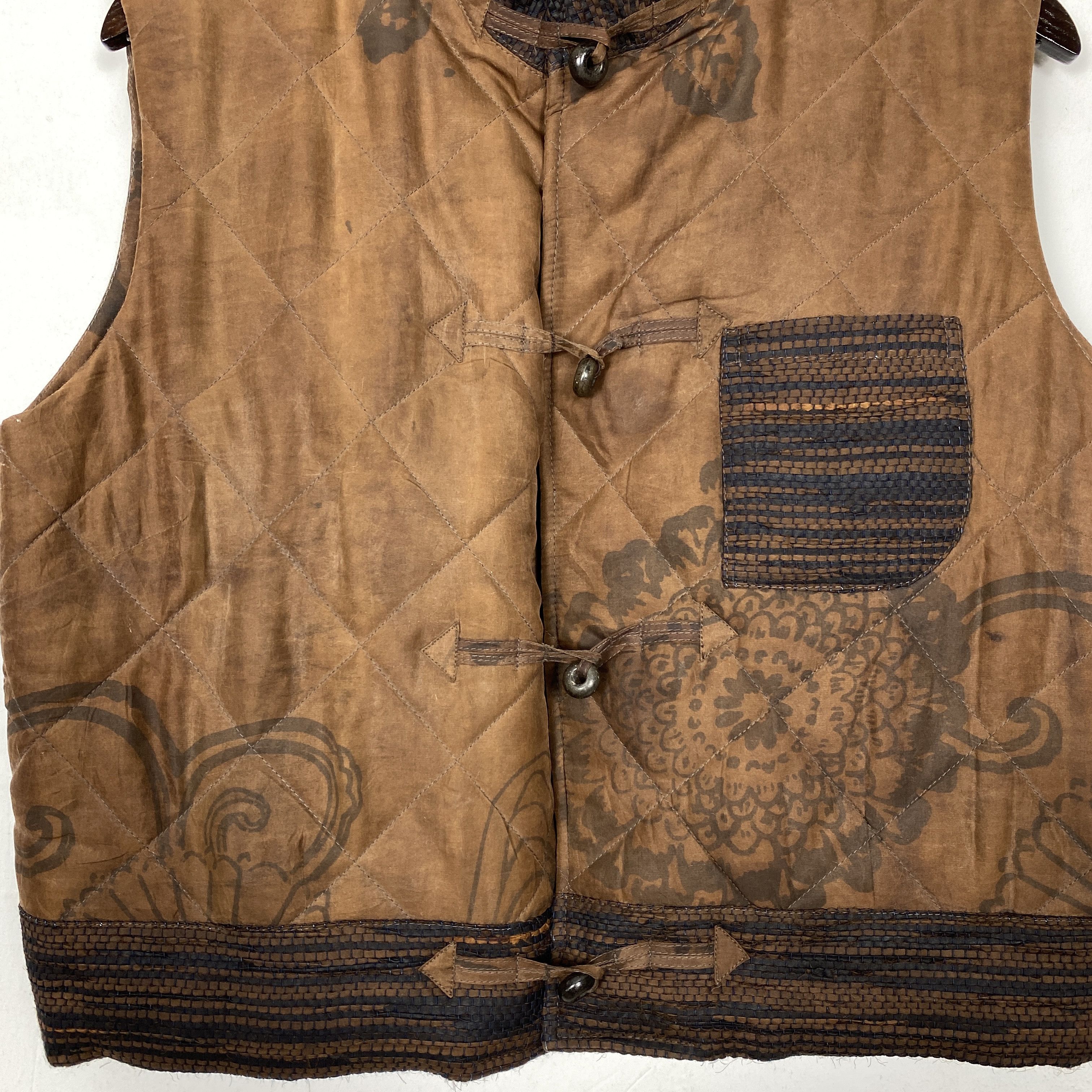 Japanese Brand Vintage Japanese Brand Quilted Art Floral Design Vest Size US M / EU 48-50 / 2 - 2 Thumbnail