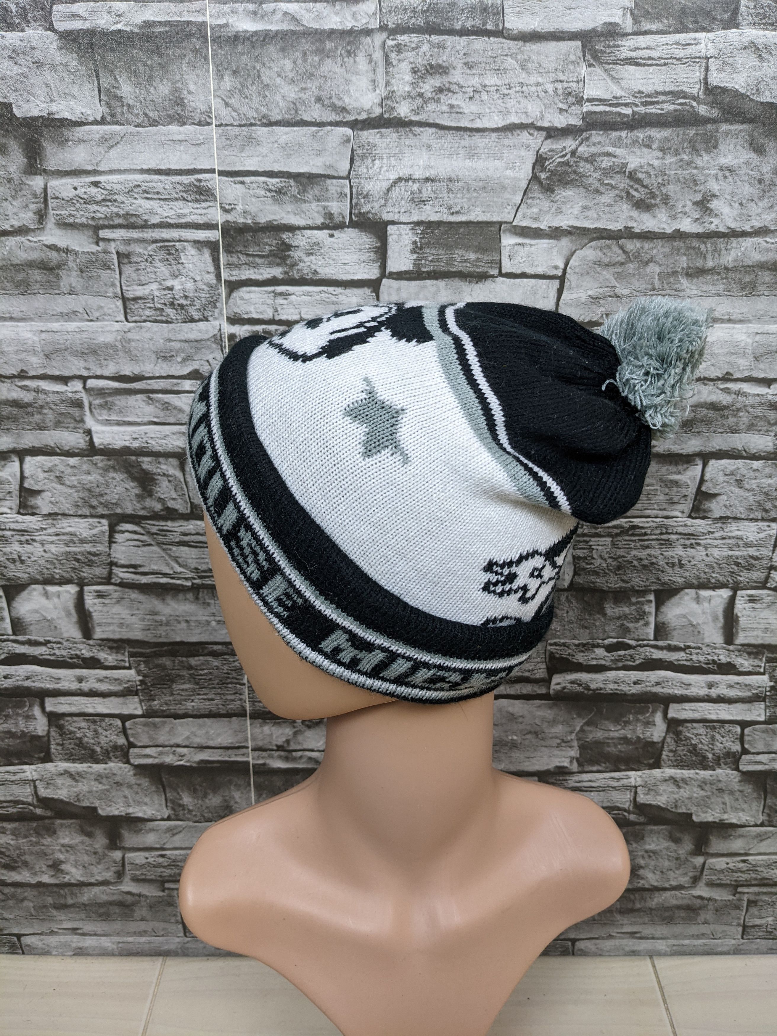 Cartoon Network Vintage Disney Mickey Mouse Beanie Hat Cap Snowcap Ski Size ONE SIZE - 2 Thumbnail