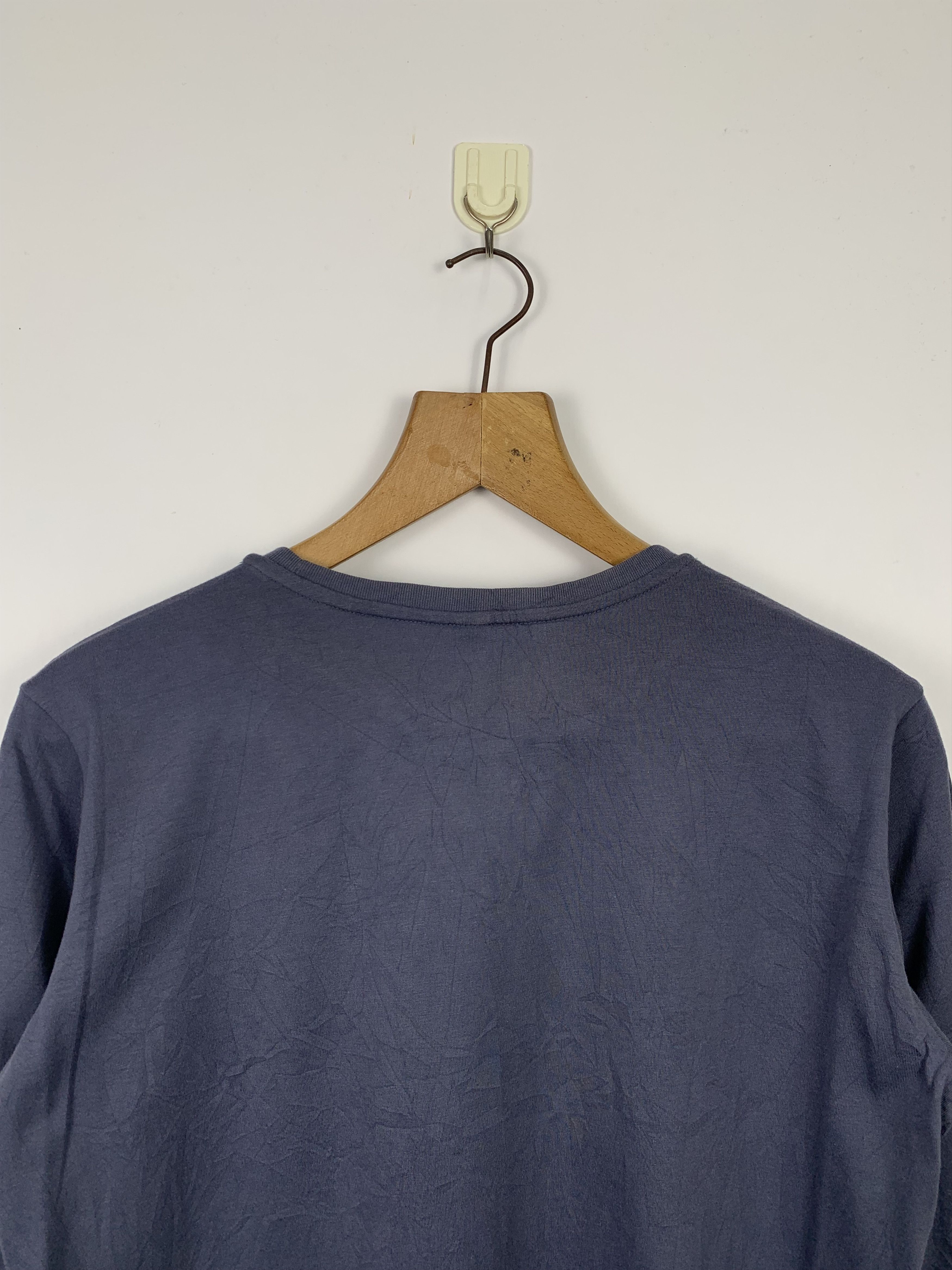 Uniqlo Vintage Uniqlo Long Sleeve T shirt Sunfaded J0524 Size US S / EU 44-46 / 1 - 7 Thumbnail