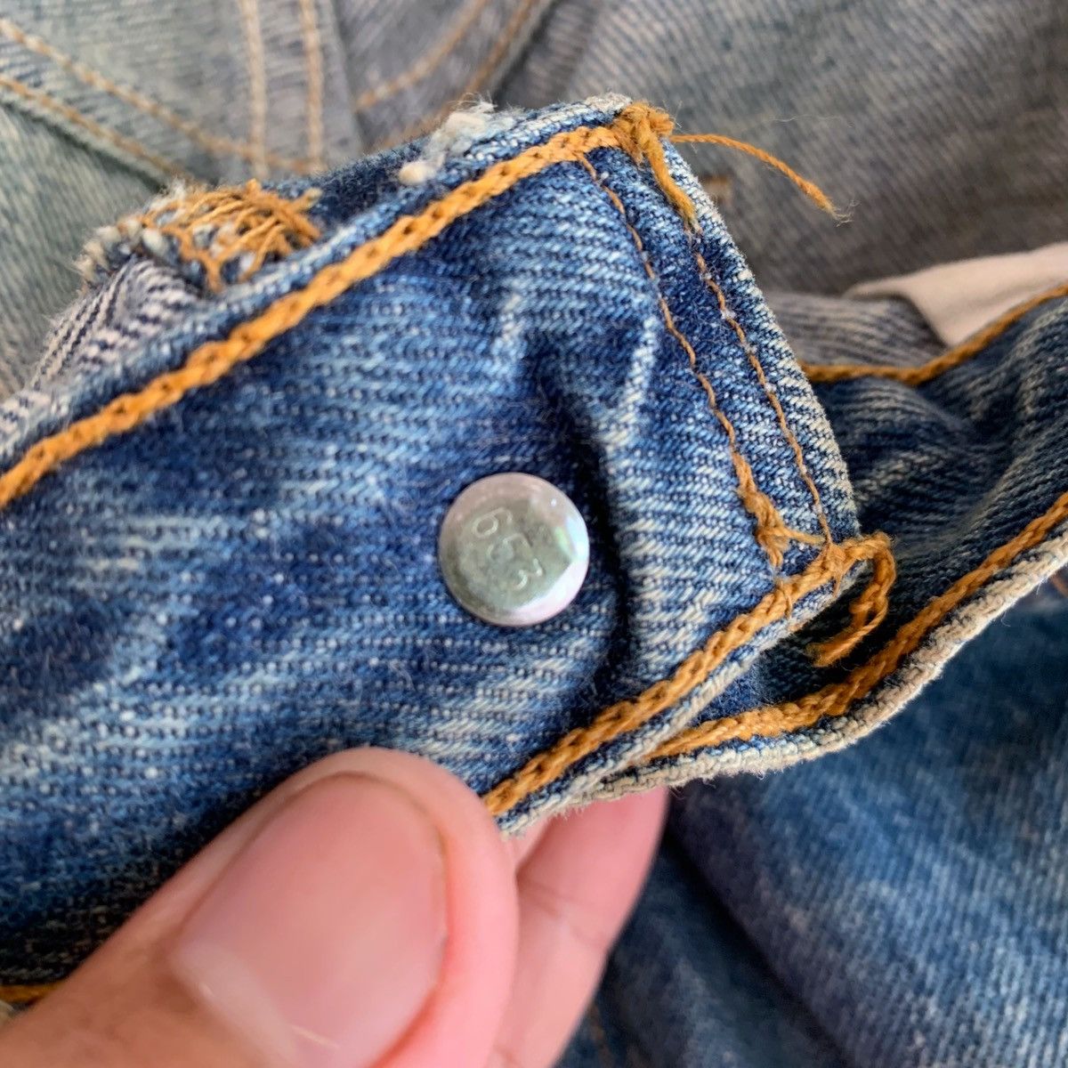 Levi's × Levi's Vintage Clothing Vintage Levi’s Button 653 Made In USA Denim Pant Size US 34 / EU 50 - 9 Thumbnail