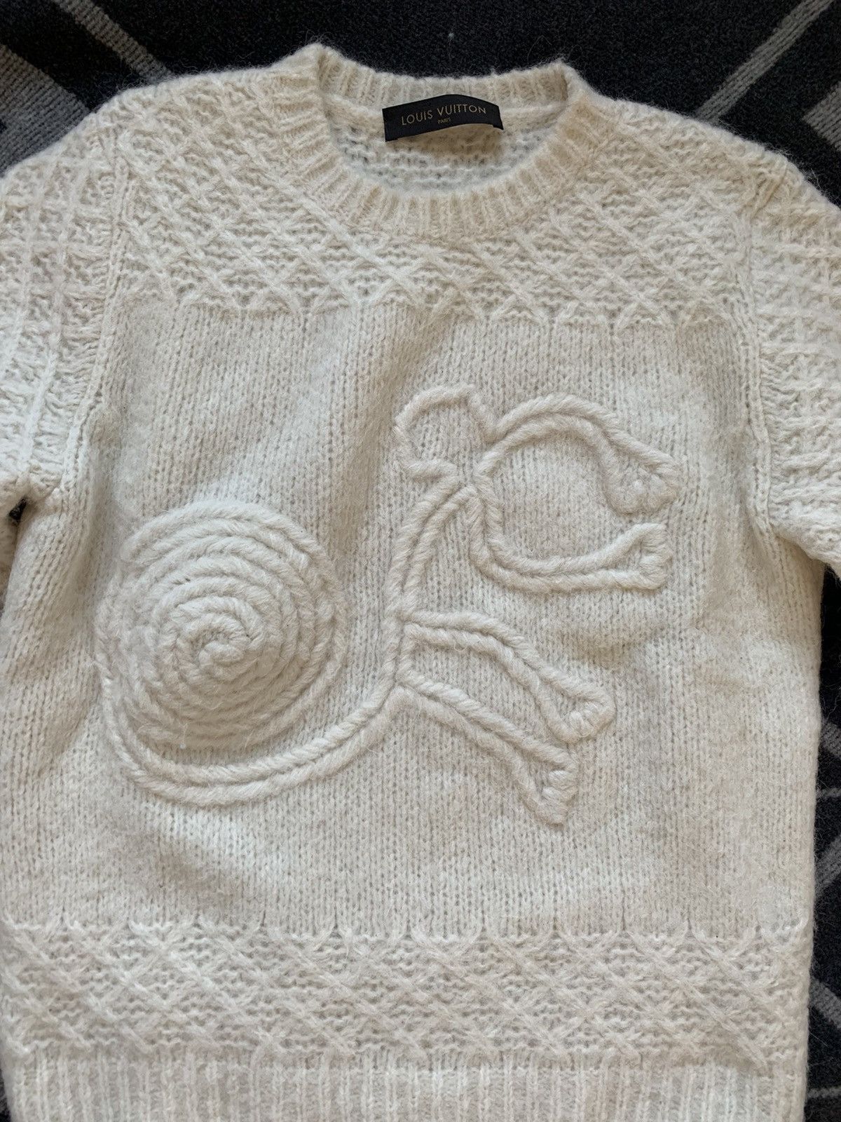 Louis Vuitton Louis Vuitton x Kim Jones Alpaca monkey sweater Size US L / EU 52-54 / 3 - 2 Thumbnail