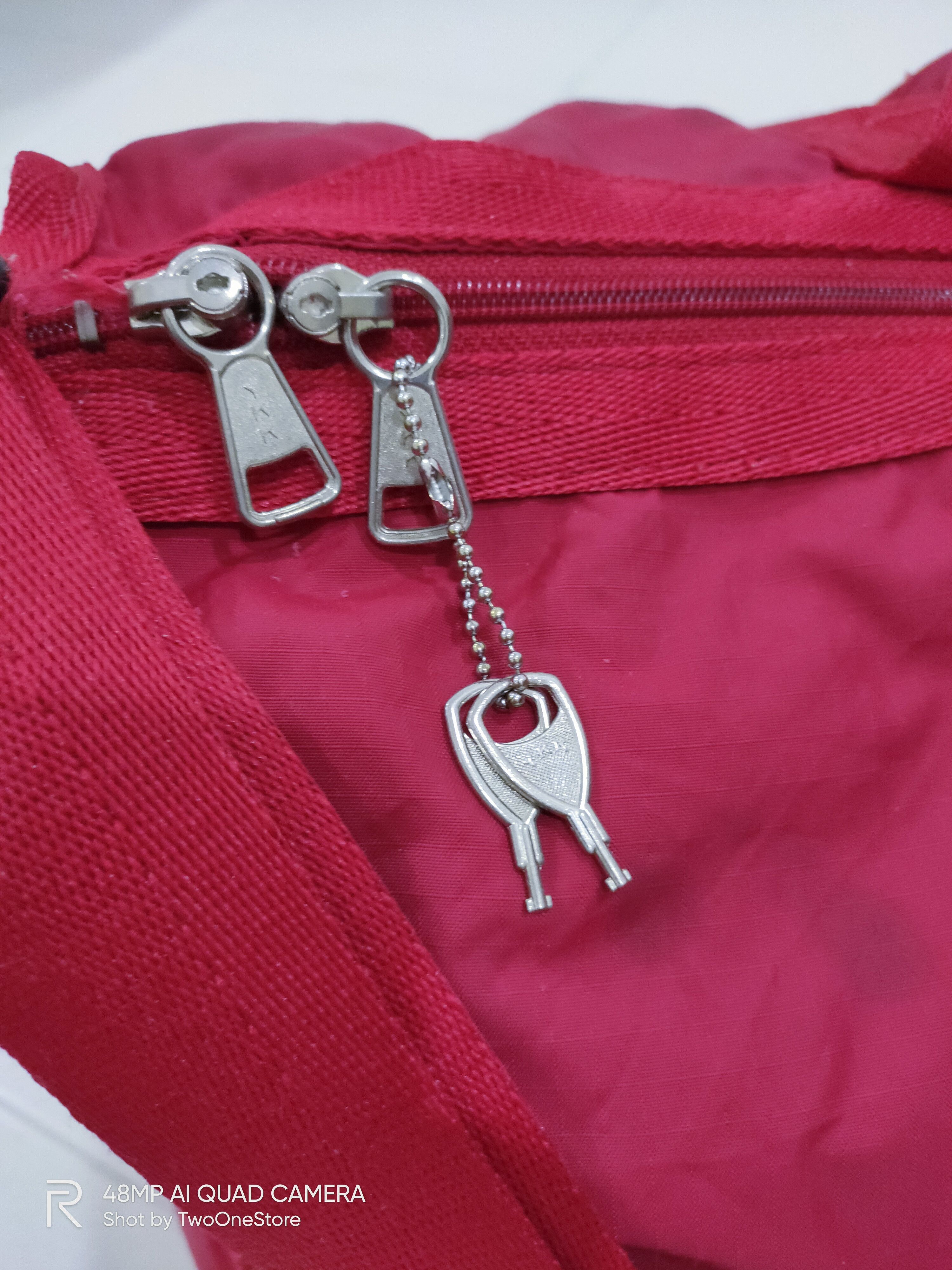 LeSportsac × Sports Specialties LESPORTSAC Red Canvas Sports Waterproof Outdoor Duffle Bag Size ONE SIZE - 13 Thumbnail