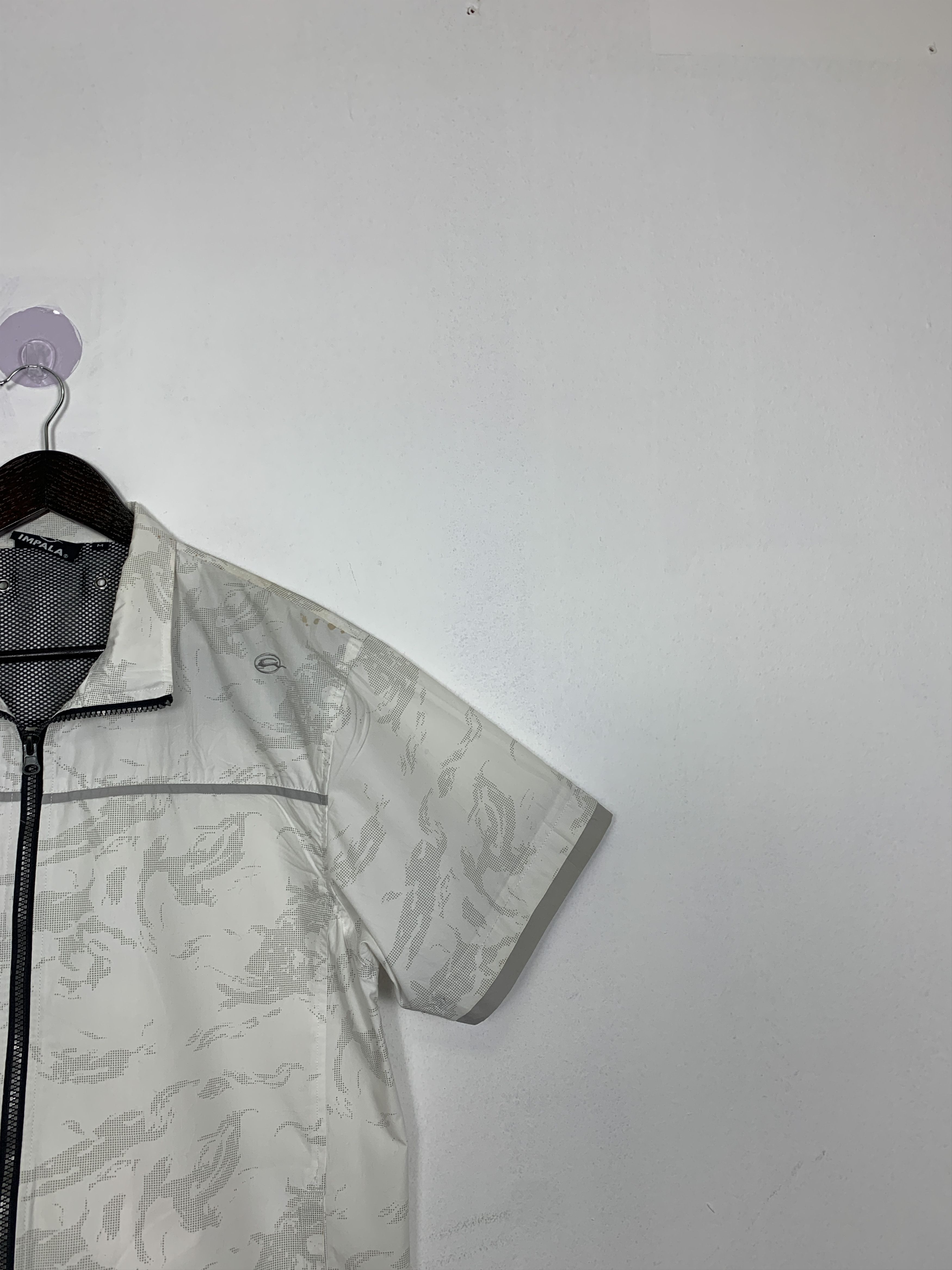 Japanese Brand Vintage Impala Short Sleeve Outwear Abstract Design Size US S / EU 44-46 / 1 - 4 Thumbnail