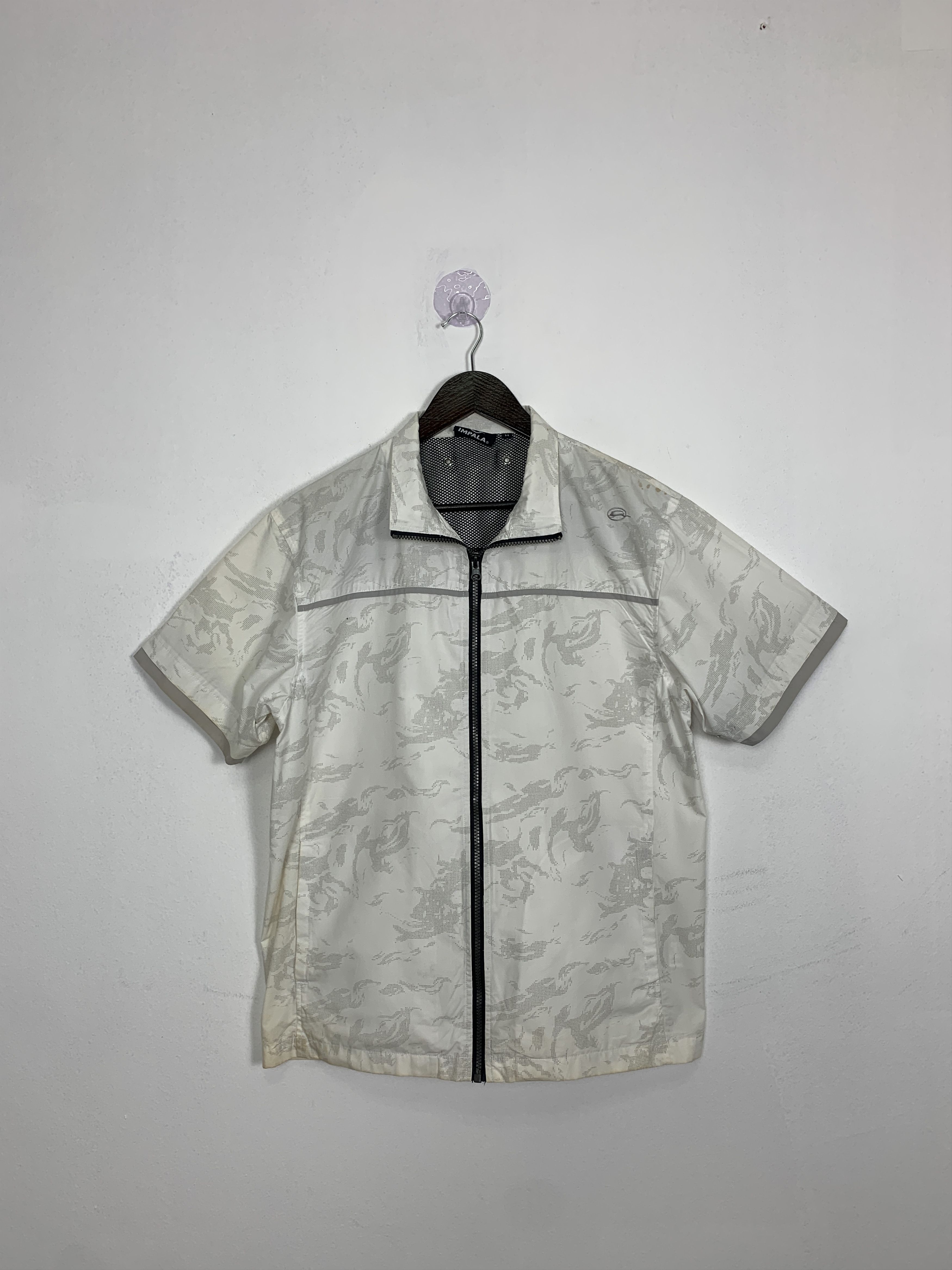 Japanese Brand Vintage Impala Short Sleeve Outwear Abstract Design Size US S / EU 44-46 / 1 - 1 Thumbnail