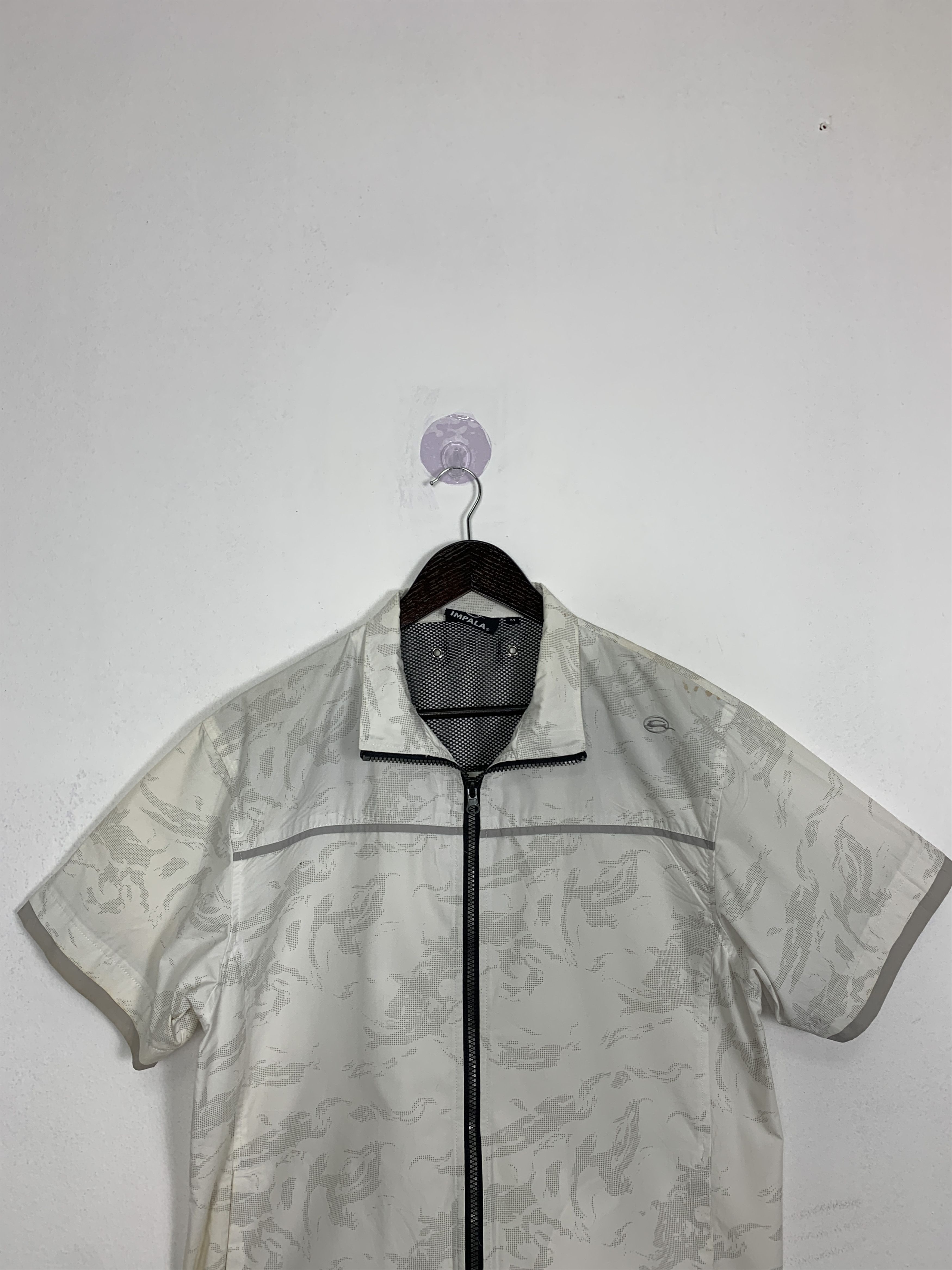 Japanese Brand Vintage Impala Short Sleeve Outwear Abstract Design Size US S / EU 44-46 / 1 - 3 Thumbnail