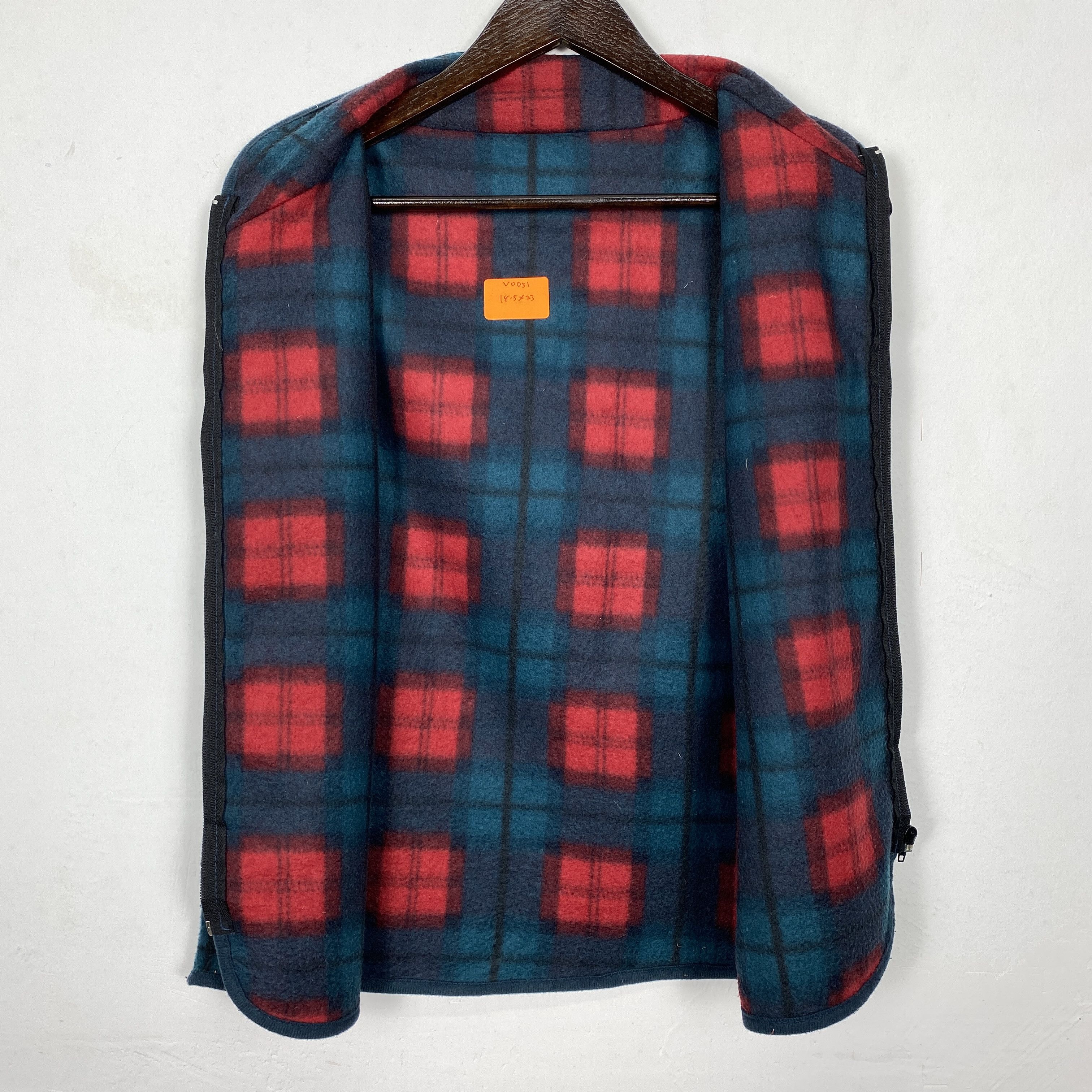 Japanese Brand Vintage Japanese Brand Checkered Gilet V0051 Size US M / EU 48-50 / 2 - 5 Thumbnail