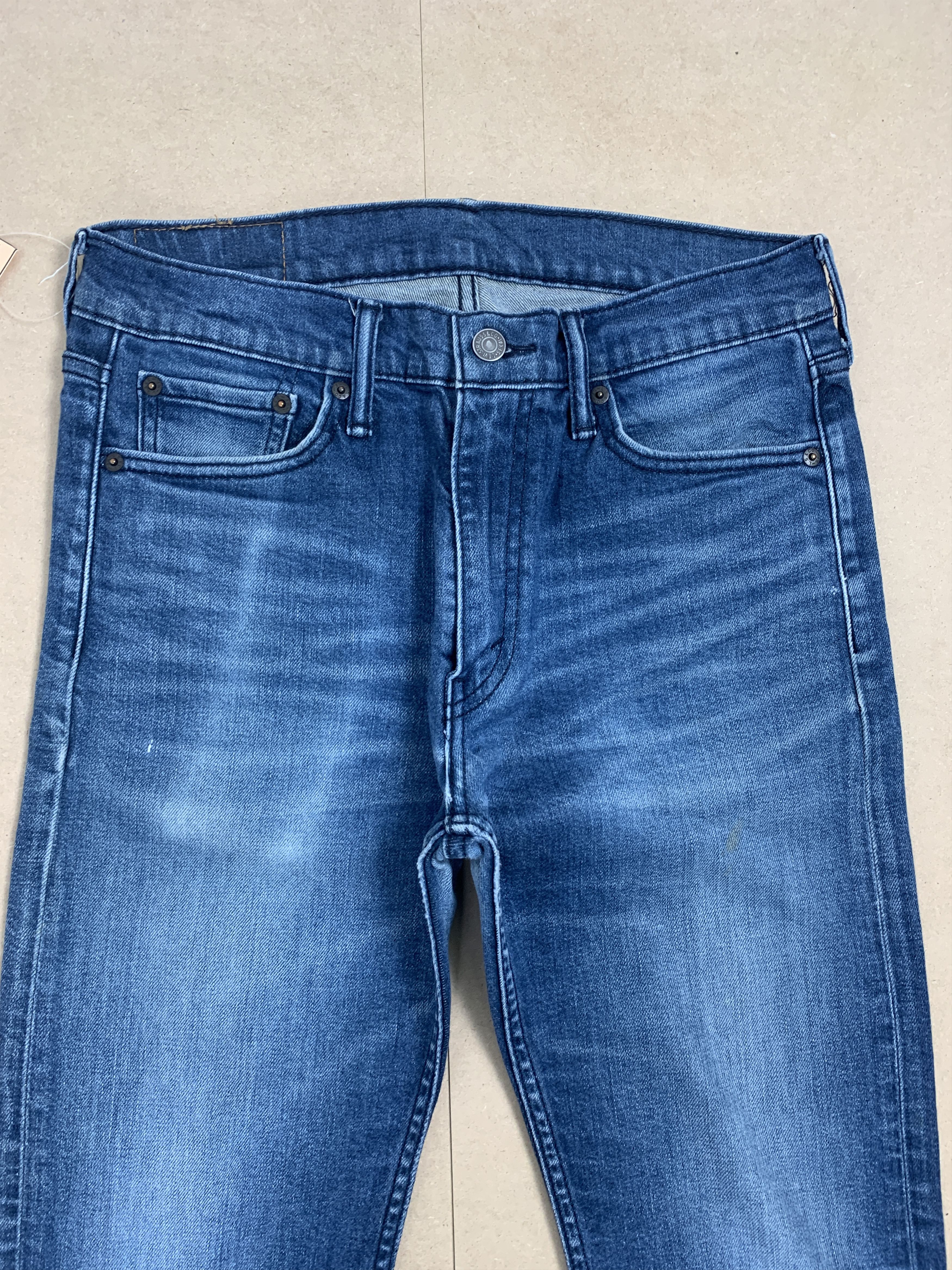 Levi's Vintage LEVI'S 513 Straight Cut Faded Jeans P0194 Size US 29 - 2 Thumbnail