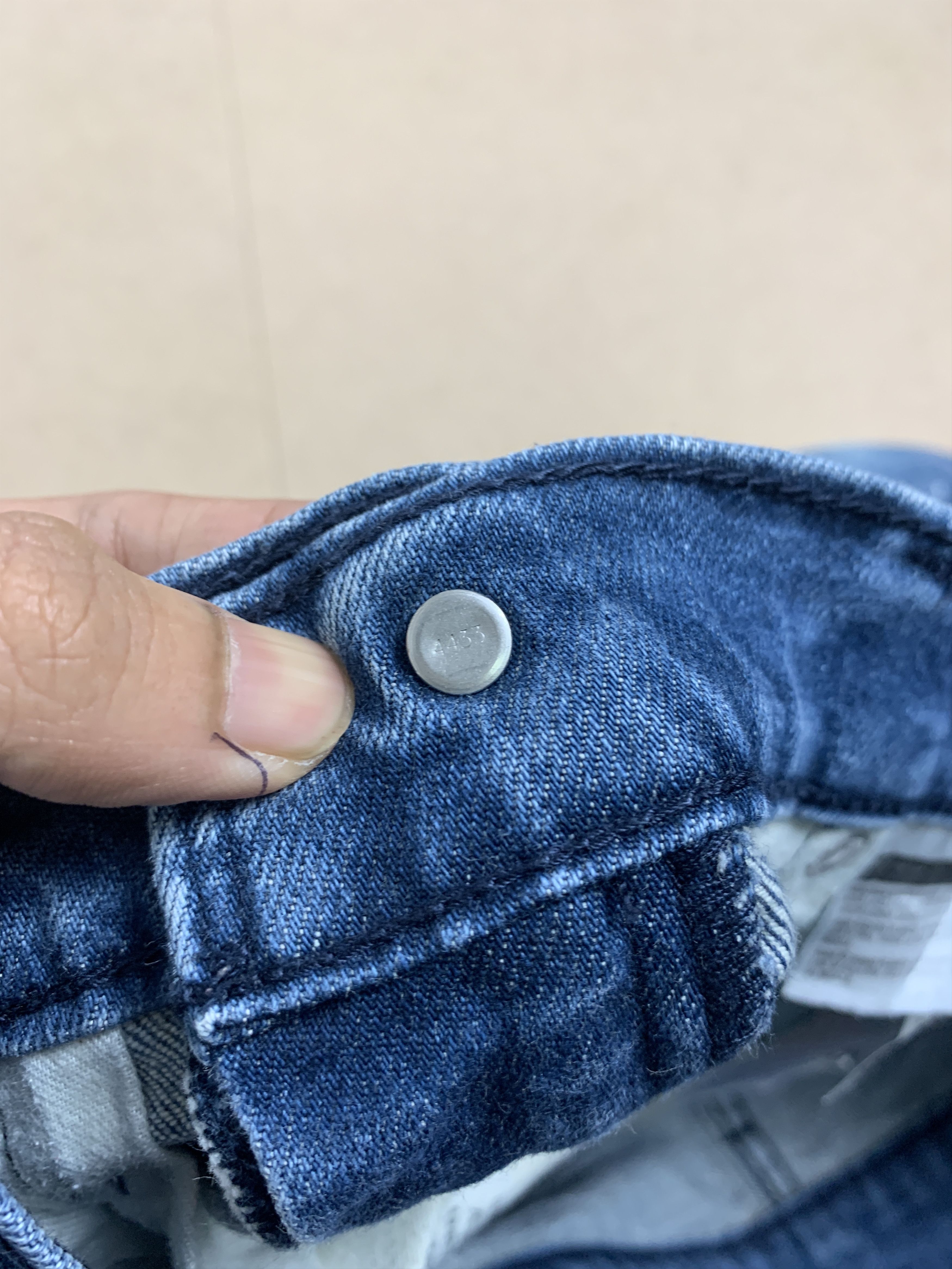 Levi's Vintage LEVI'S 513 Straight Cut Faded Jeans P0194 Size US 29 - 18 Thumbnail
