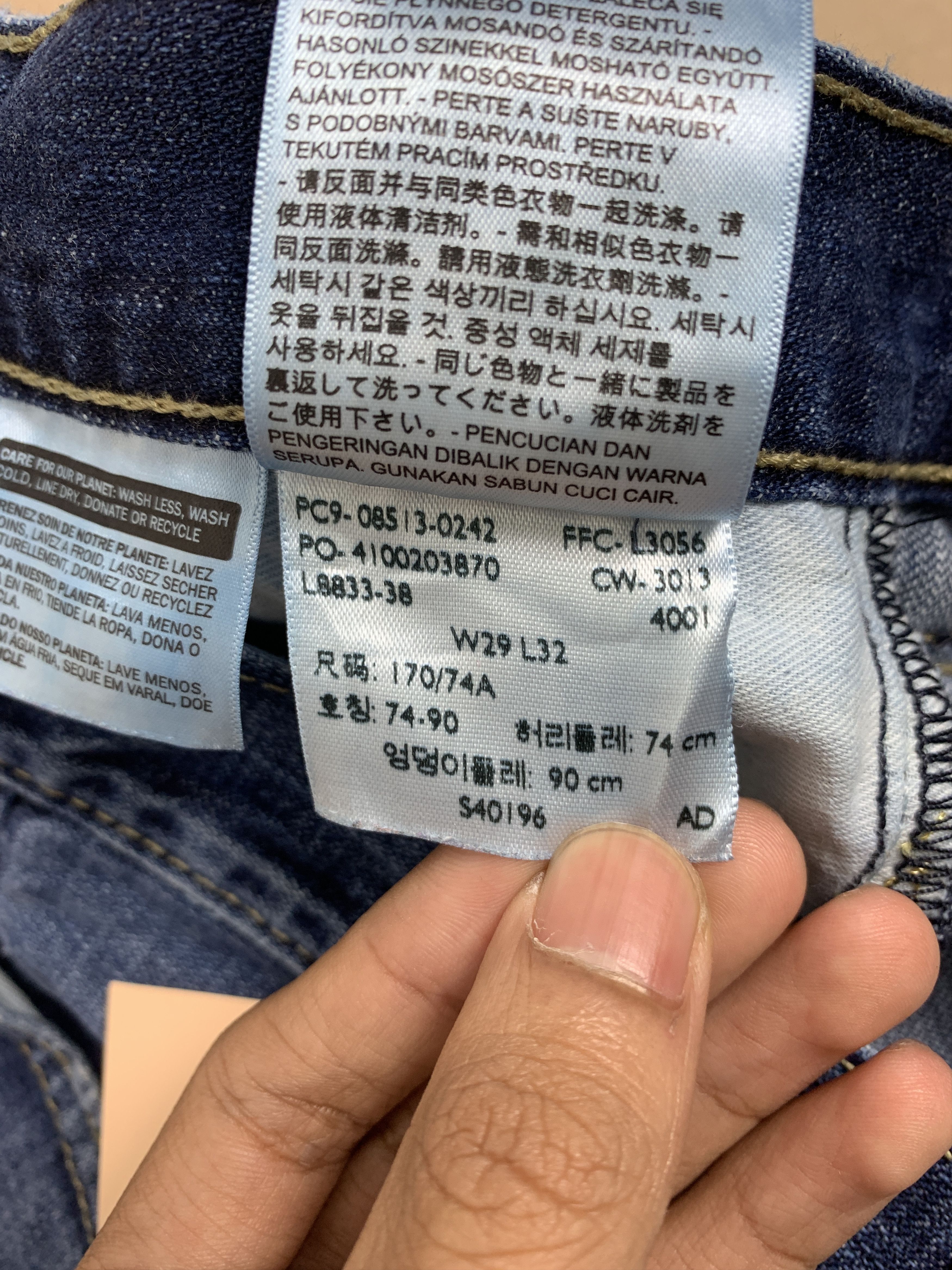 Levi's × Vintage Vintage LEVI'S 513 Distressed Faded StraightCut Mid Wash Size US 28 / EU 44 - 16 Thumbnail