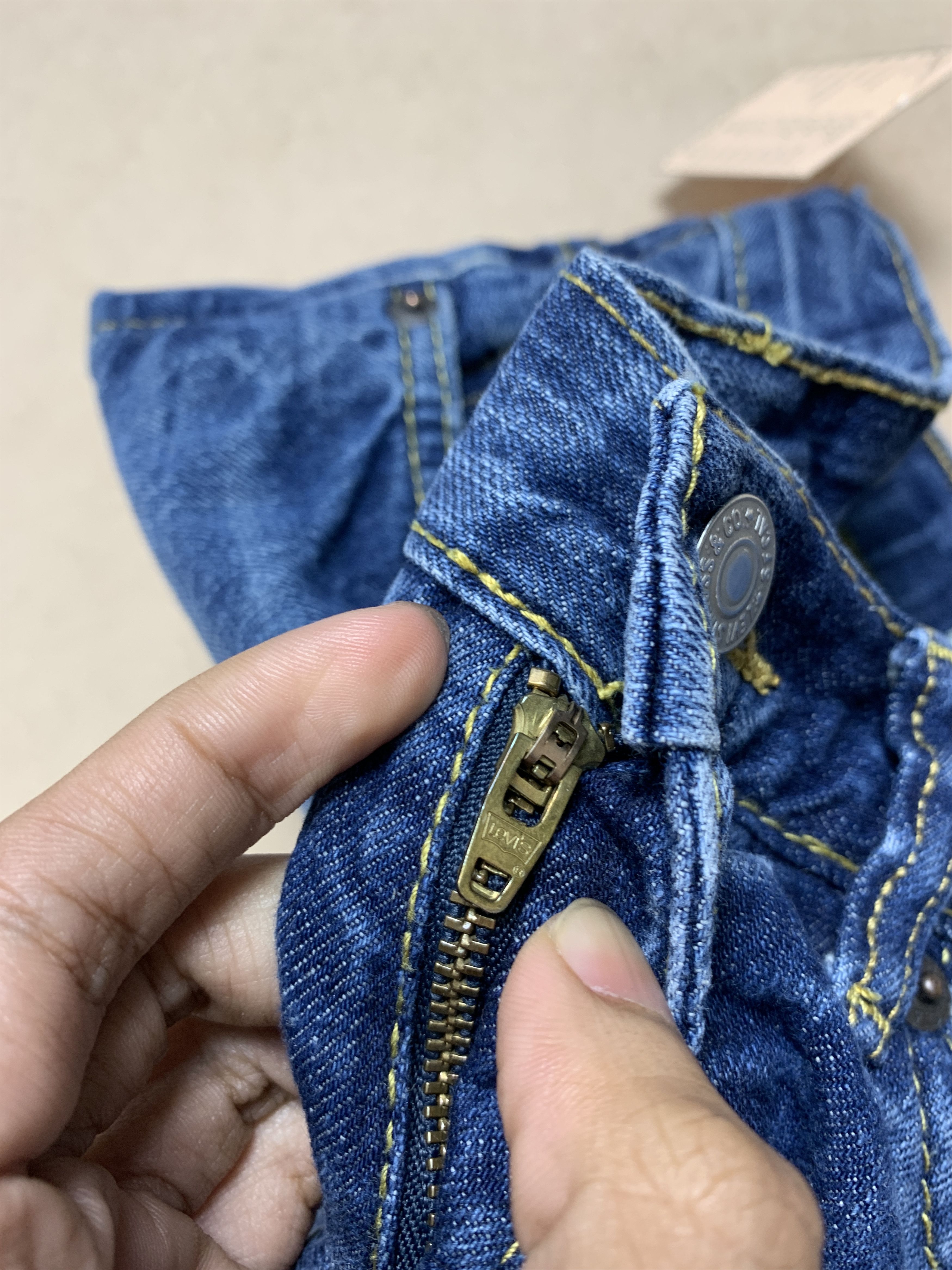 Levi's Vintage Levi's 502 Women Distressed Jeans Size 26" / US 2 / IT 38 - 21 Thumbnail