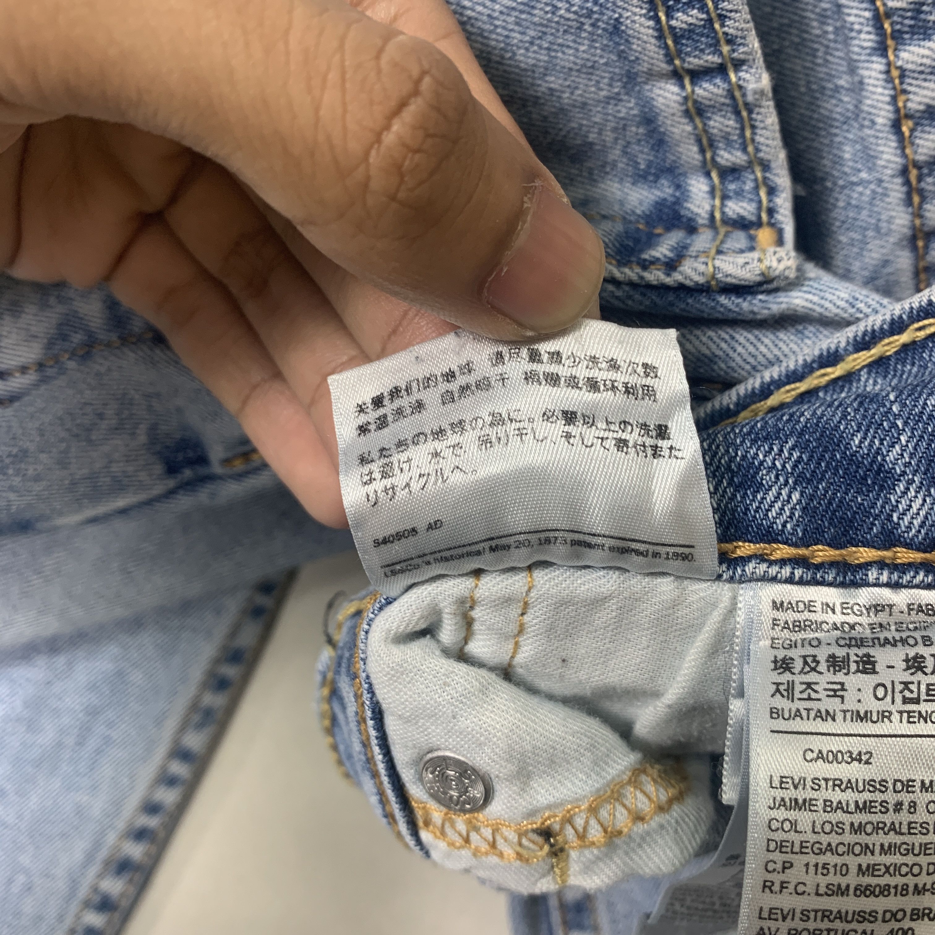 Levi's × Vintage Vintage LEVI'S 550 Faded Straight Cut Mid Wash Jeans Size US 32 / EU 48 - 13 Thumbnail