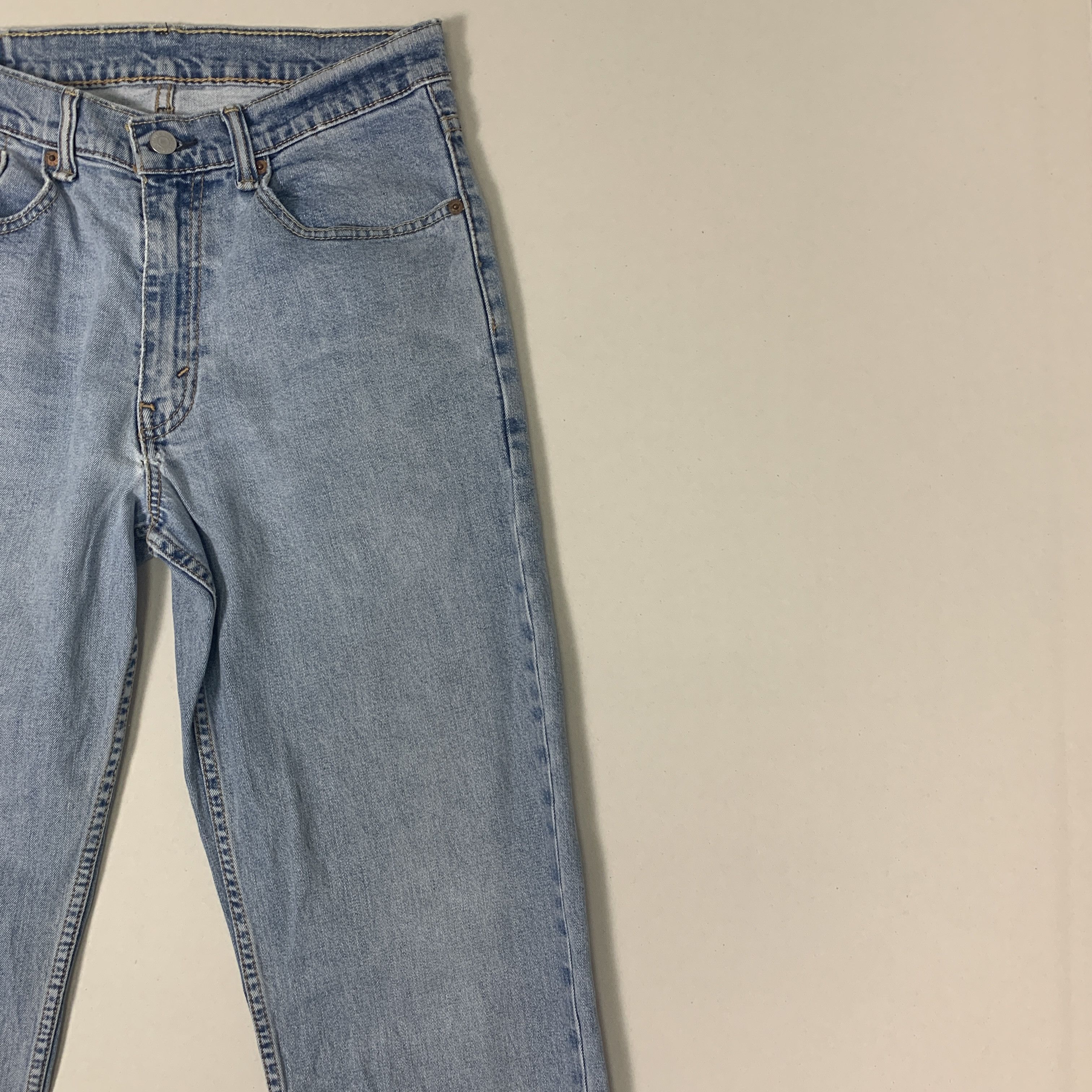 Levi's × Vintage Vintage LEVI'S 550 Faded Straight Cut Mid Wash Jeans Size US 32 / EU 48 - 3 Thumbnail